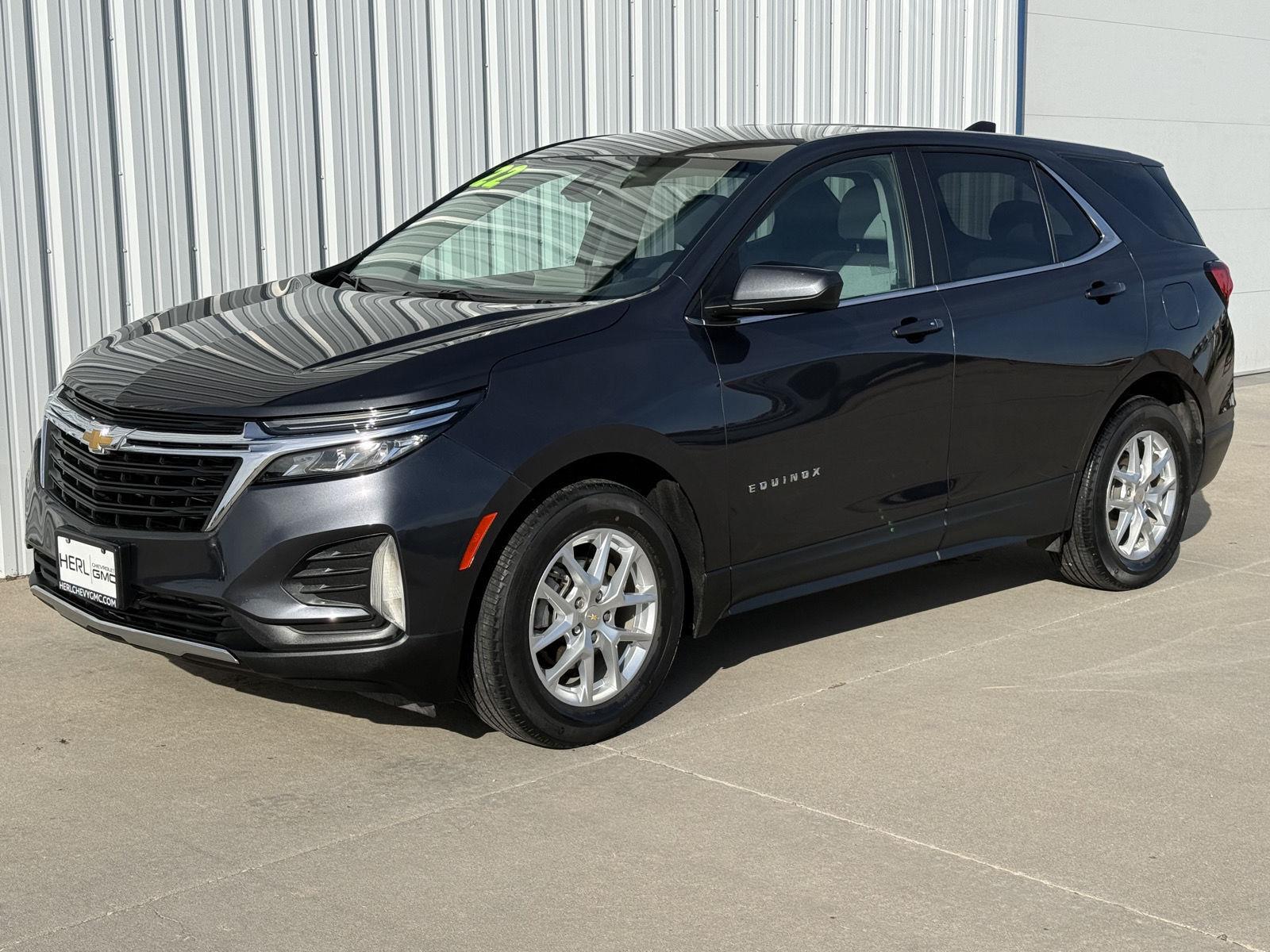 2022 Chevrolet Equinox LT FWD with 1LT