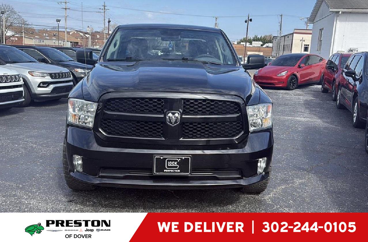 Brilliant Black Crystal Pearlcoat 2017 RAM 1500 Express Quad Cab 4WD Pickup Truck Four-Wheel Drive 8-Speed Automatic