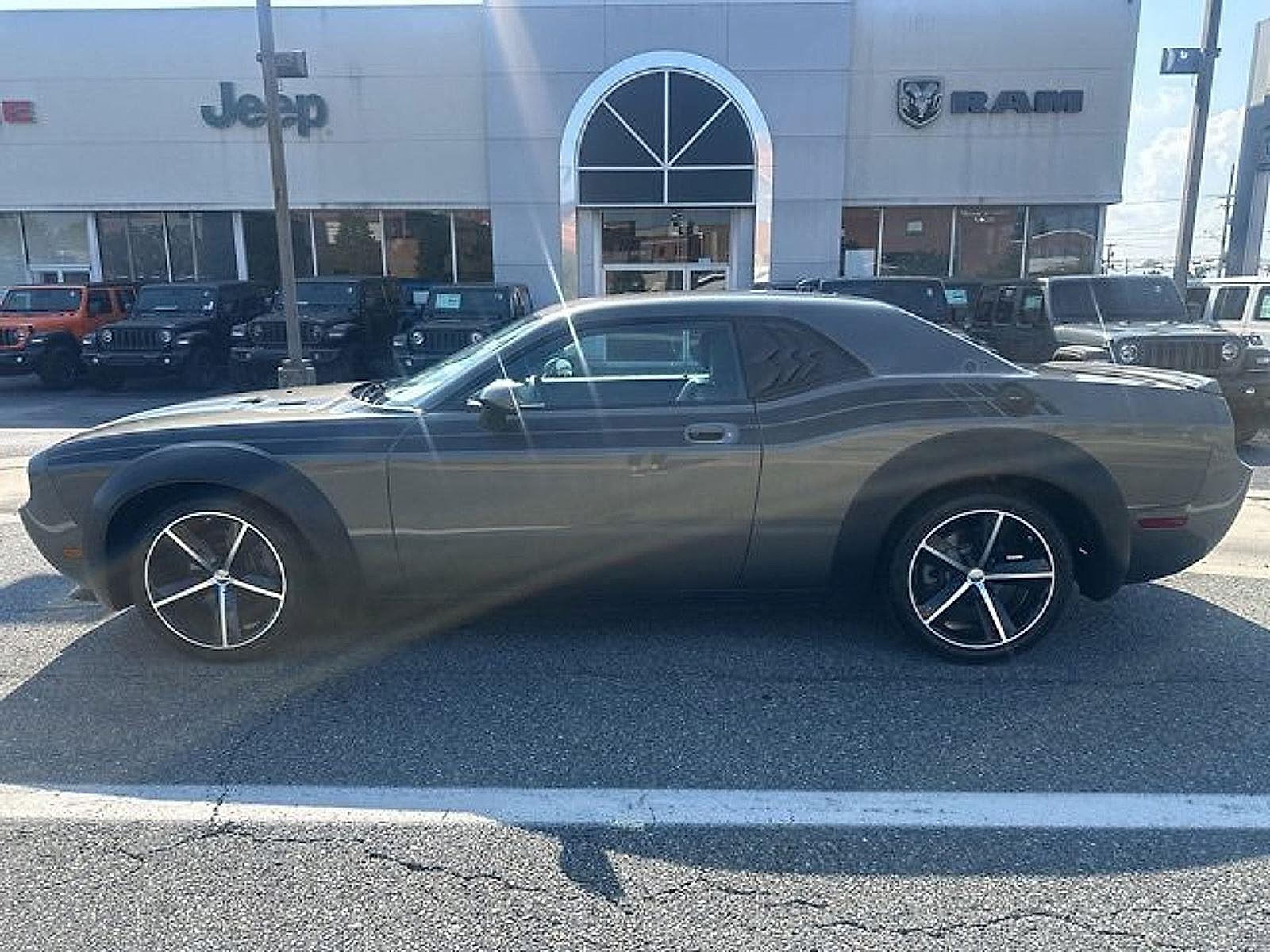 Image of 2010 Dodge Challenger