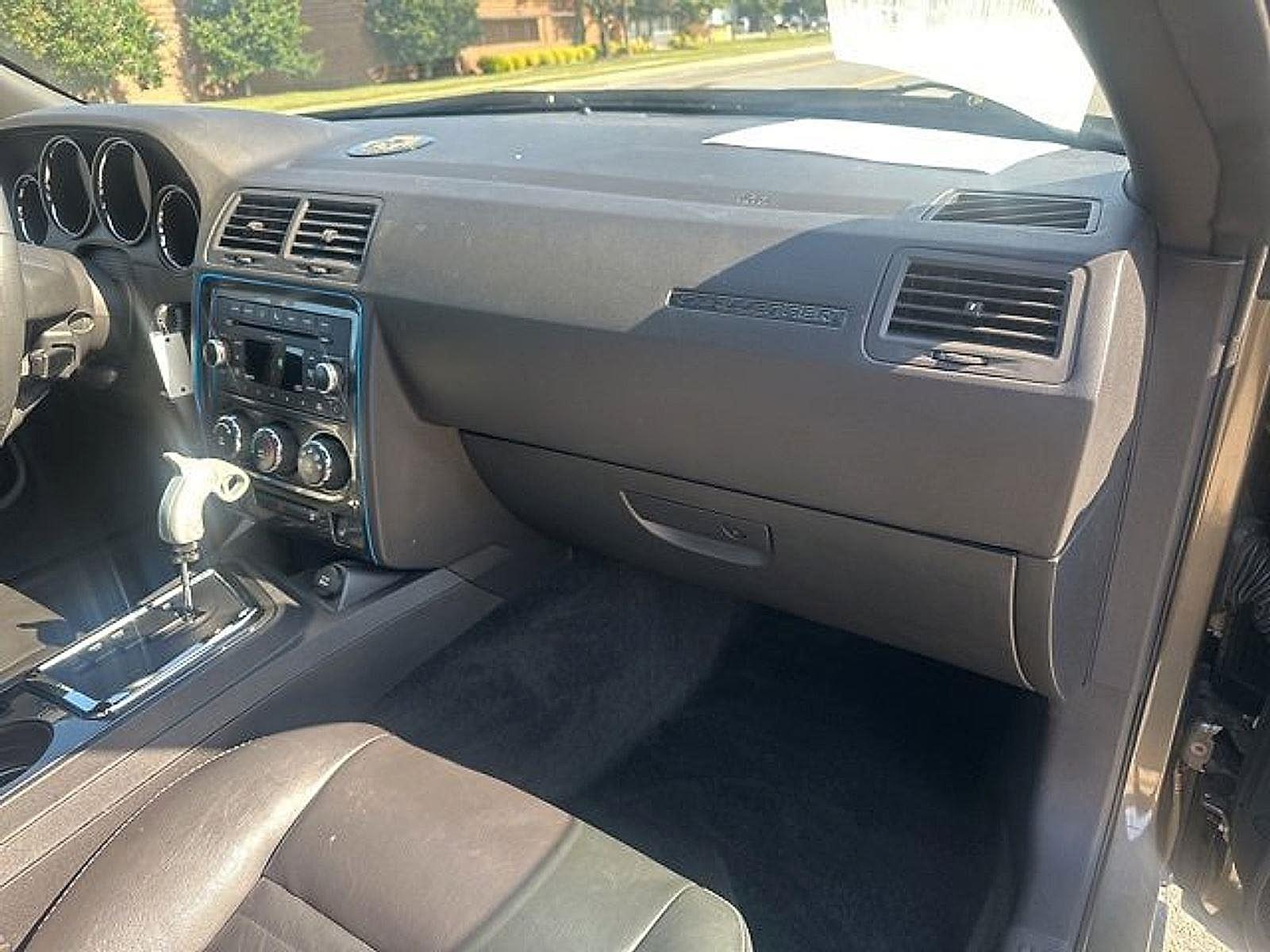 Image of 2010 Dodge Challenger