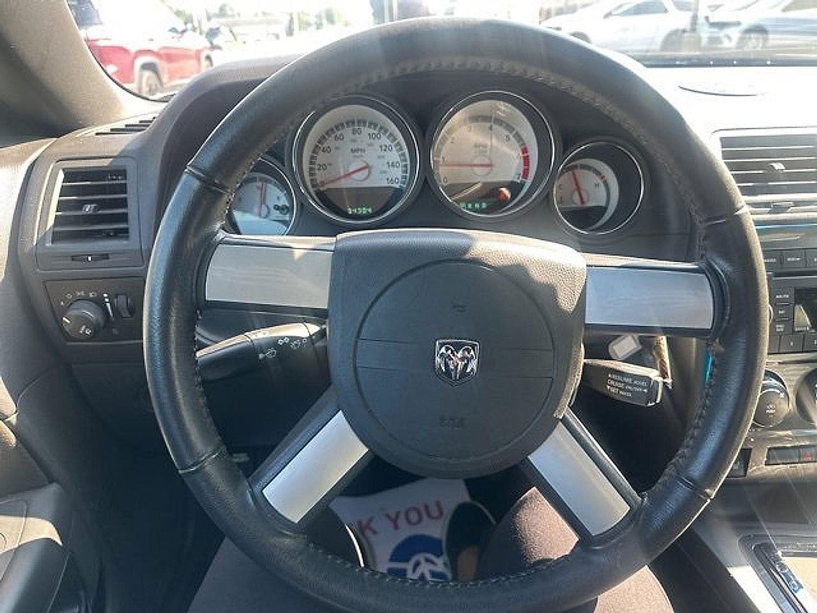 Image of 2010 Dodge Challenger