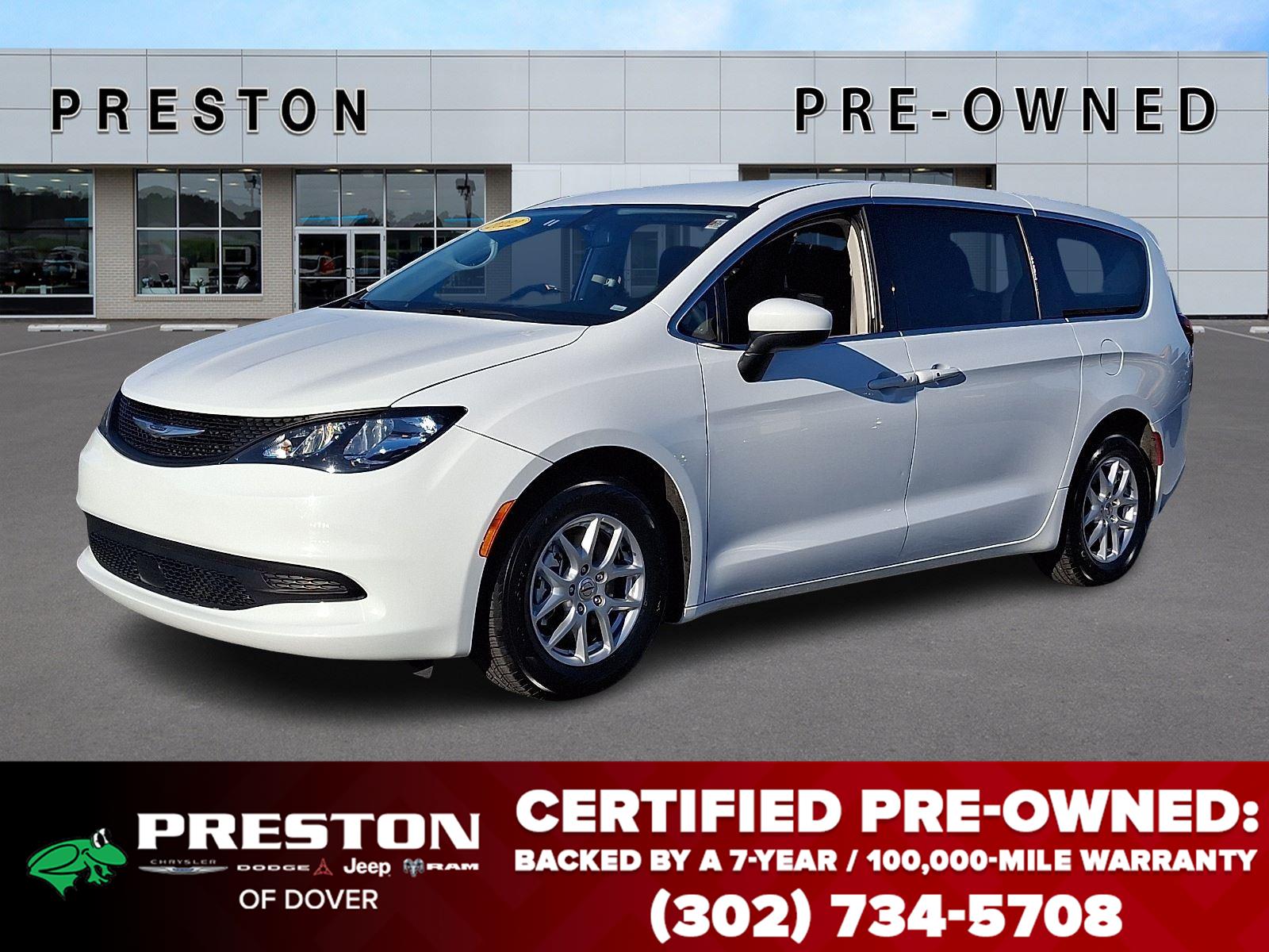 2022 Chrysler Voyager LX FWD