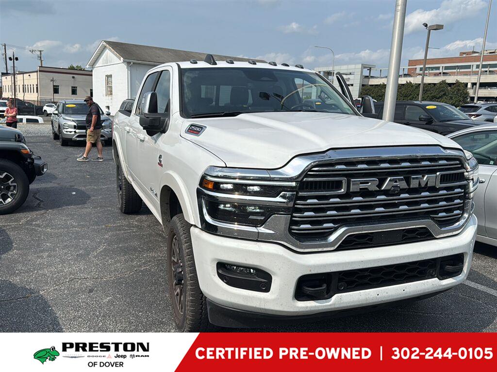 Bright White Clearcoat 2025 RAM 2500 Pickup Truck Four-Wheel Drive 8-Speed Automatic