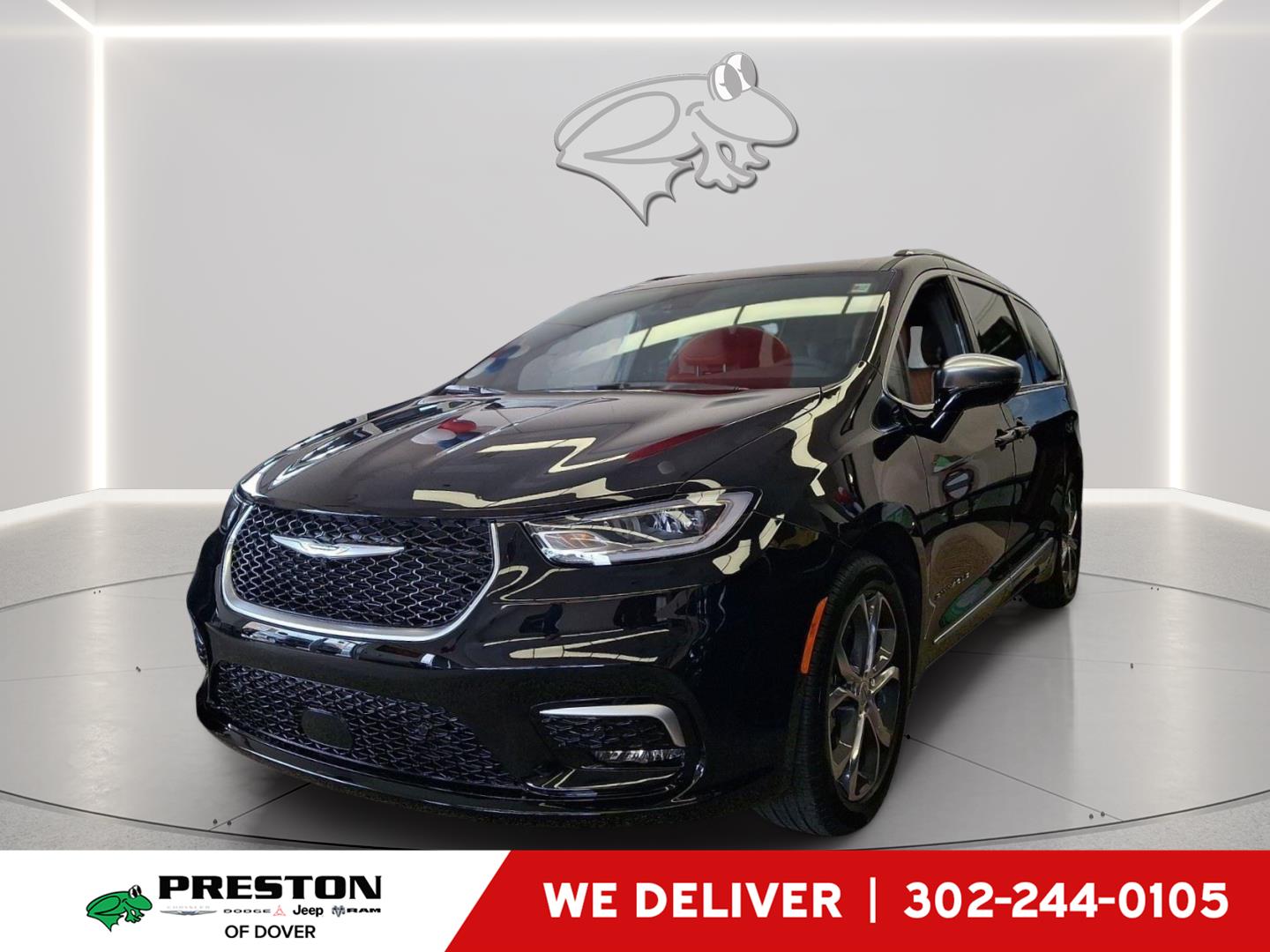 Diamond Black Crystal Pearlcoat 2026 Chrysler Pacifica Pinnacle FWD Minivan Front-Wheel Drive 9-Speed Automatic