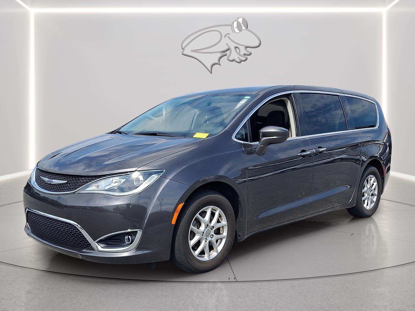 Gray (Granite Crystal Metallic Clearcoat) 2020 Chrysler Pacifica Minivan Front-Wheel Drive 9-Speed Automatic