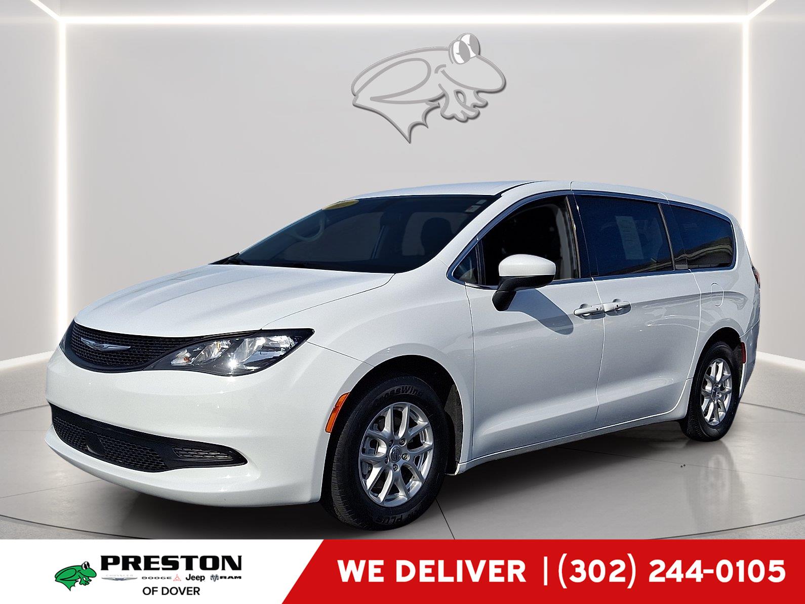 Bright White Clearcoat 2022 Chrysler Voyager Minivan Front-Wheel Drive 9-Speed Automatic