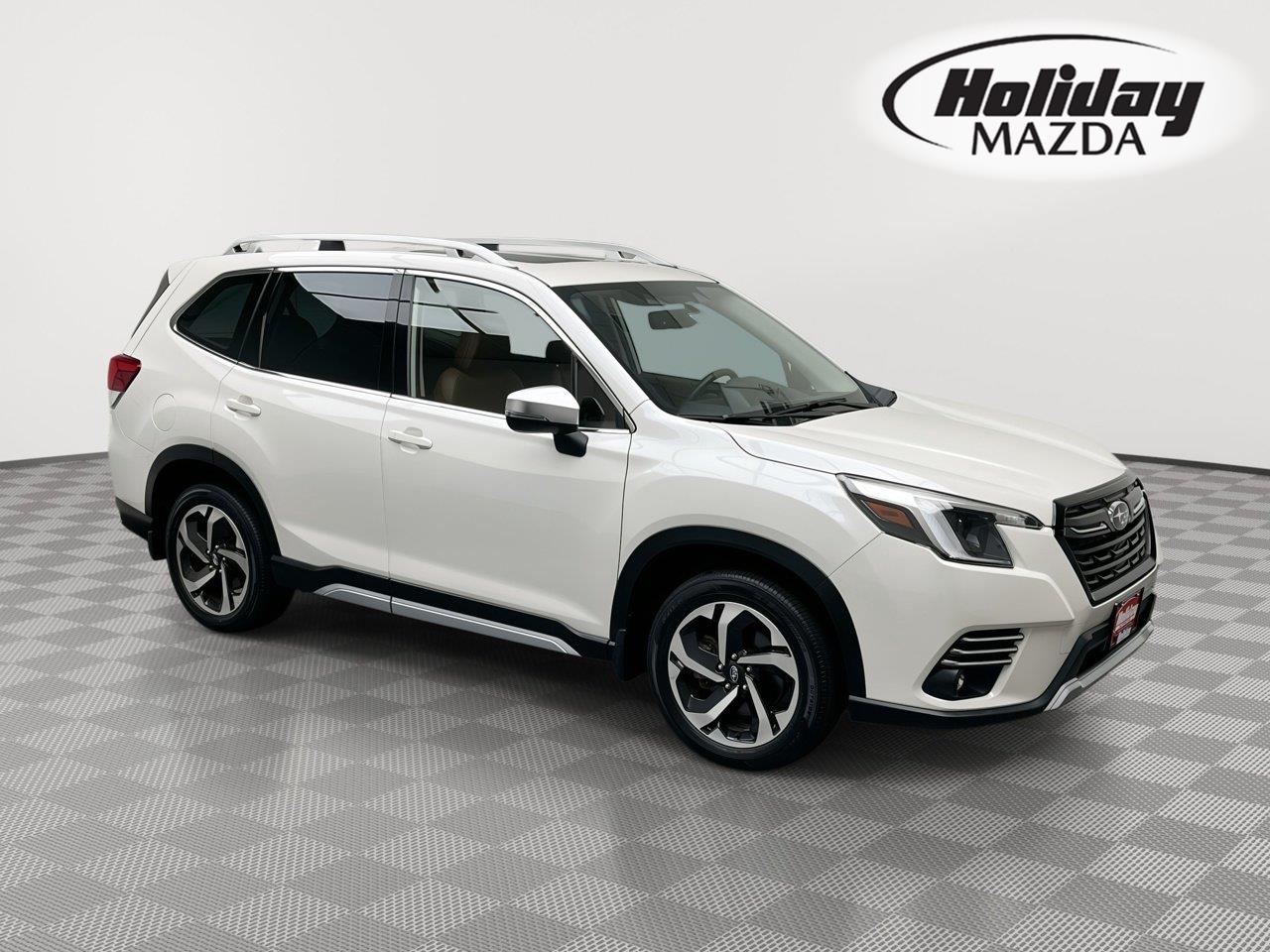 Crystal White Pearl 2022 Subaru Forester SUV / Crossover All-Wheel Drive Continuously Variable Transmission