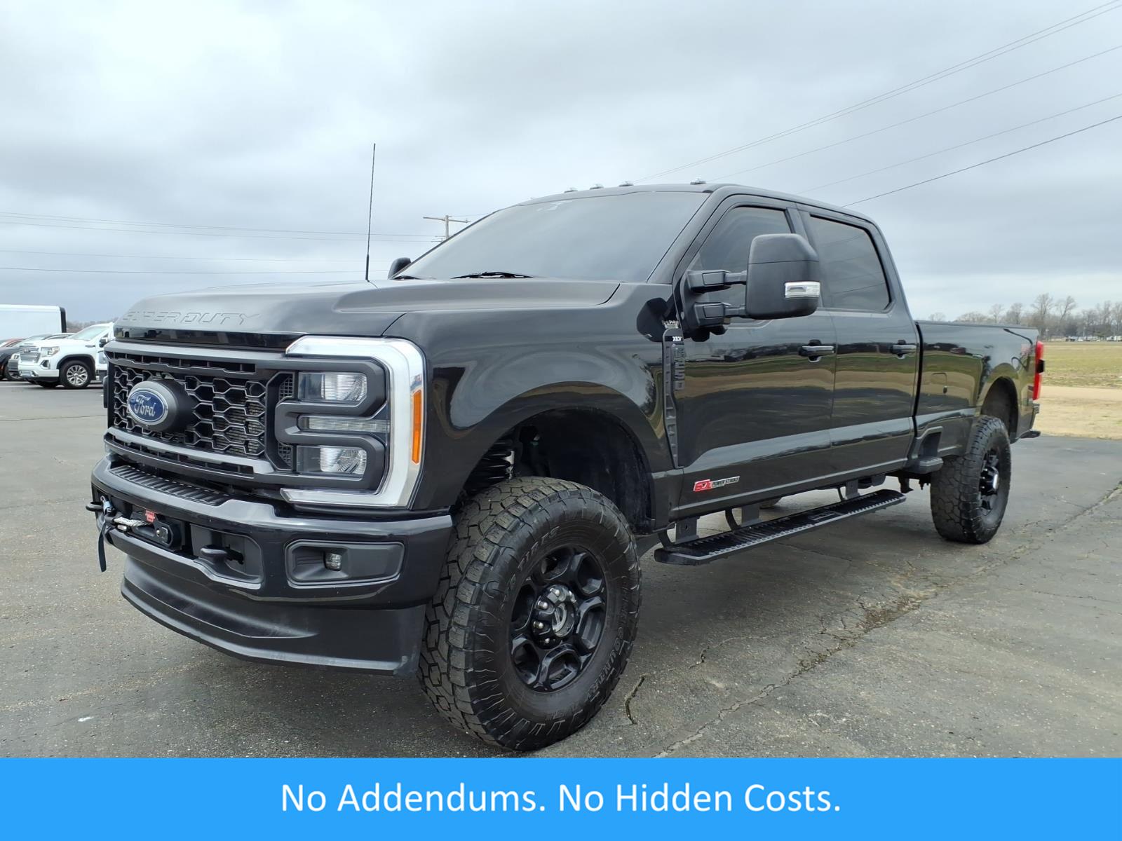 2023 Ford F-250 Super Duty XLT Crew Cab 4WD
