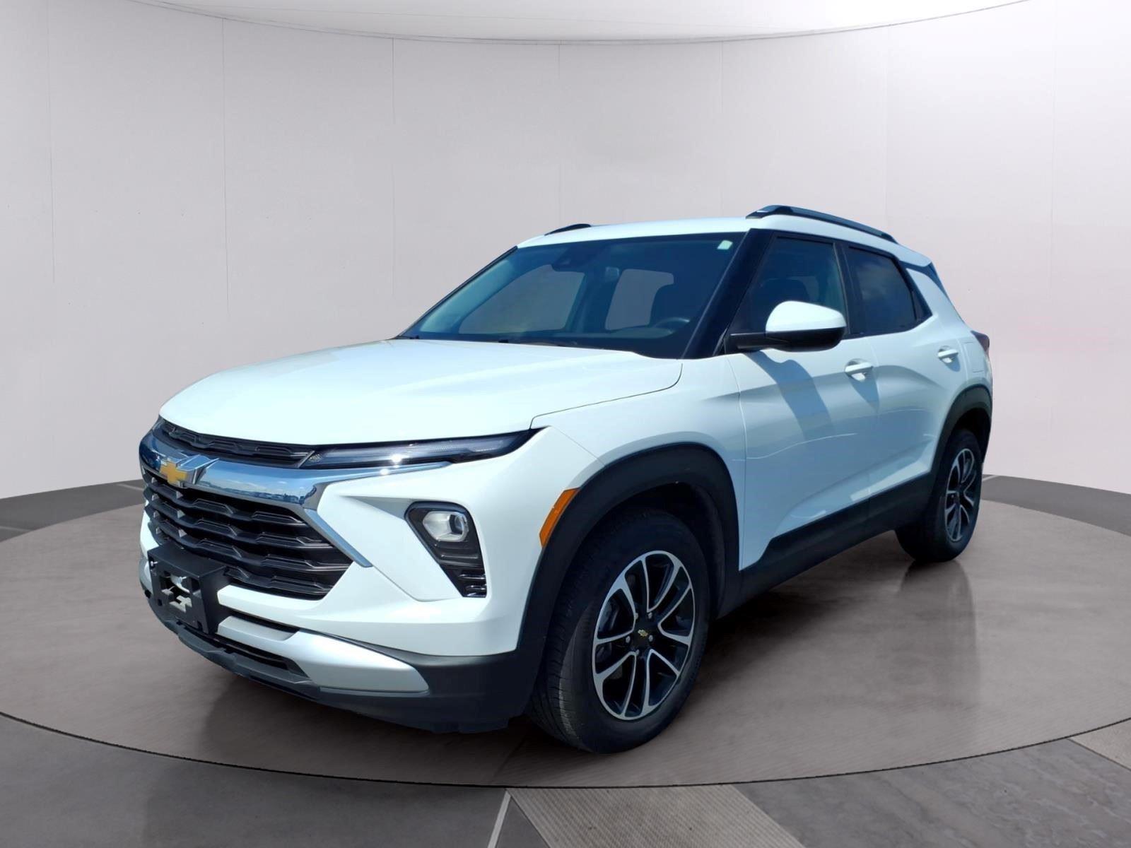 Summit White 2024 Chevrolet Trailblazer SUV / Crossover Front-Wheel Drive Continuously Variable Transmission
