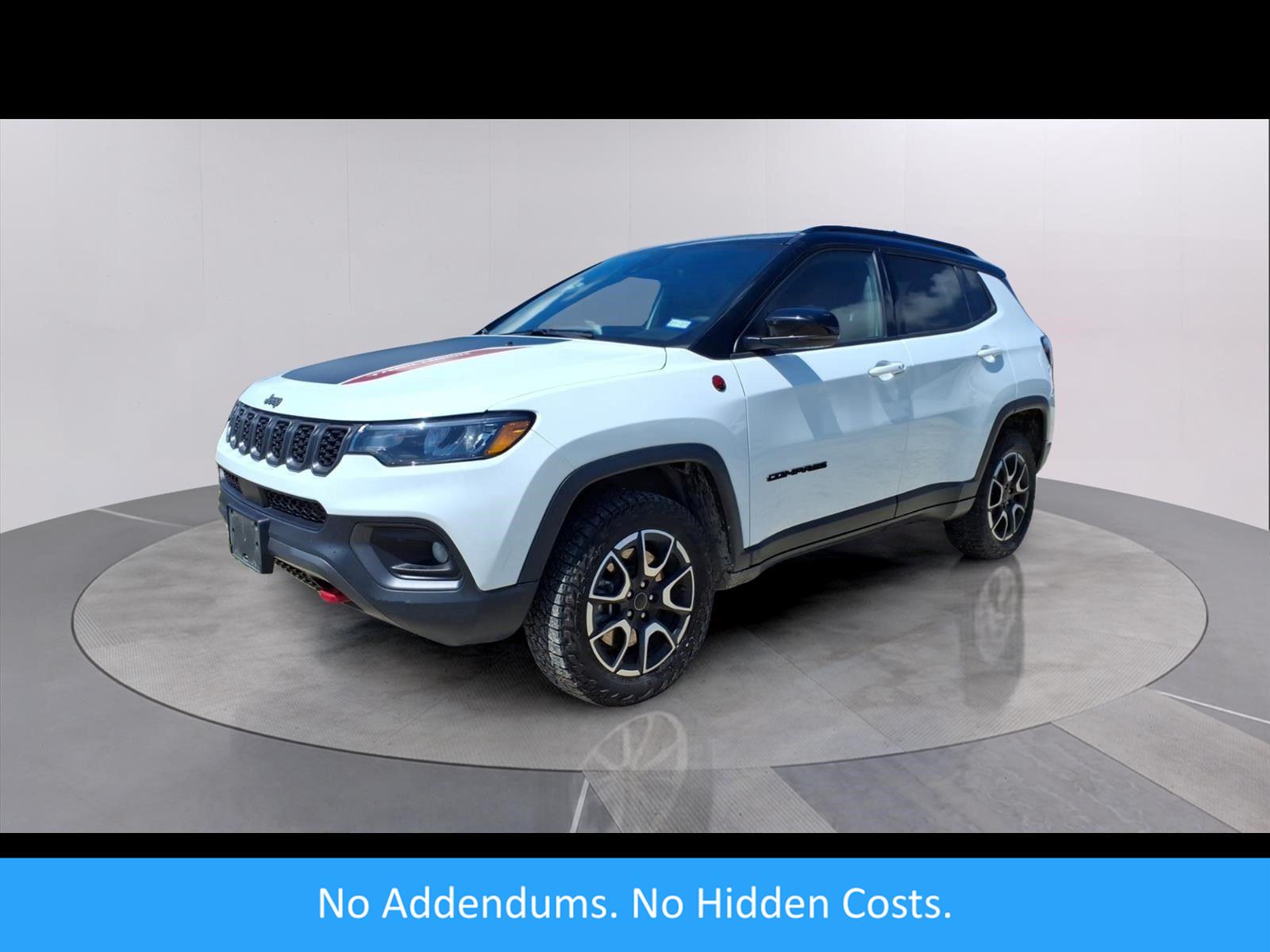 Bright White Clearcoat 2025 Jeep Compass SUV / Crossover Four-Wheel Drive 8-Speed Automatic