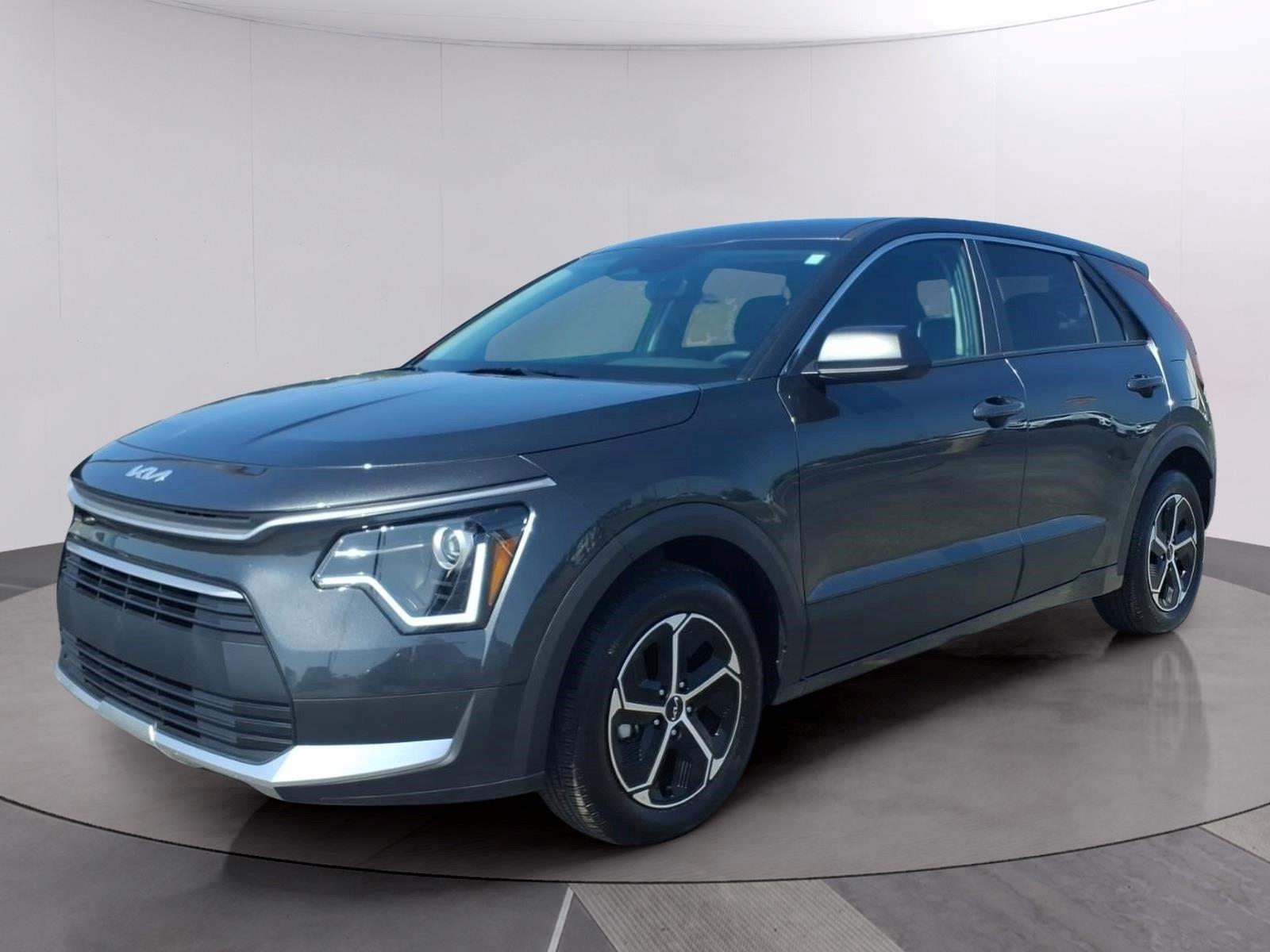 2026 Kia Niro LX FWD