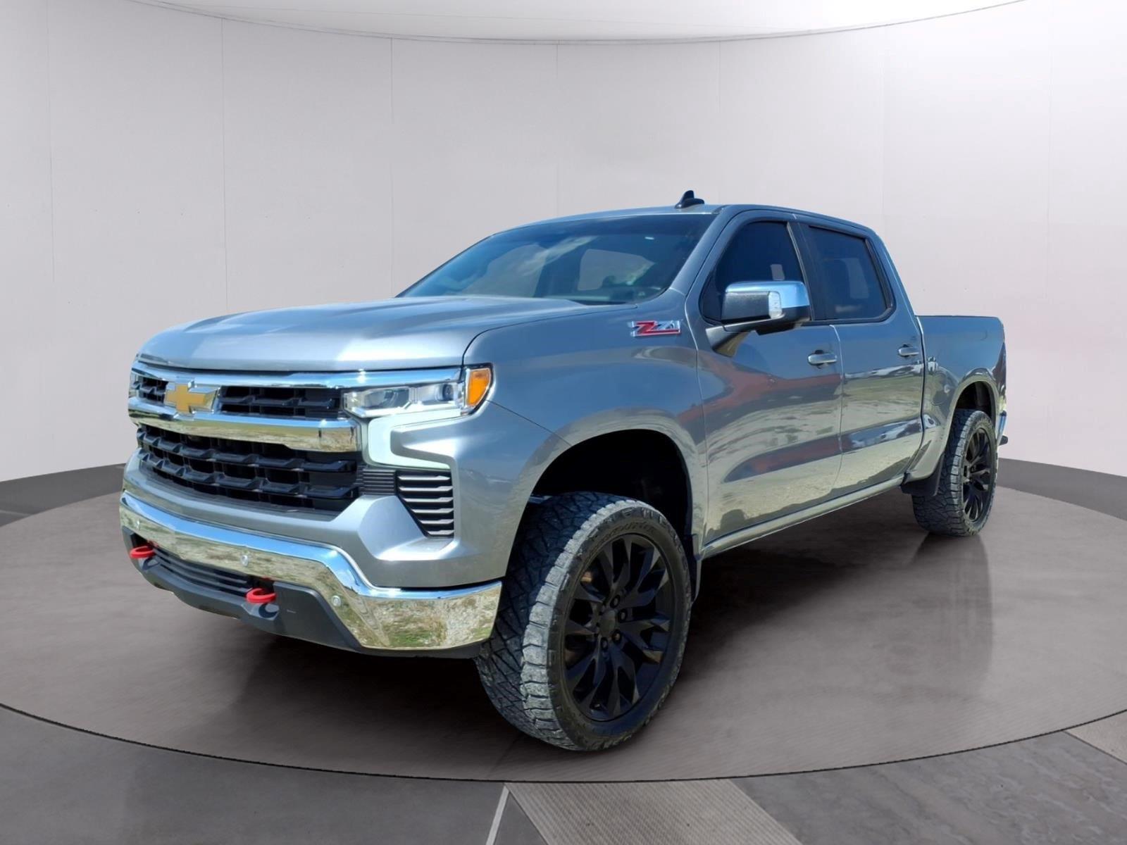 2024 Chevrolet Silverado 1500 LT Crew Cab 4WD