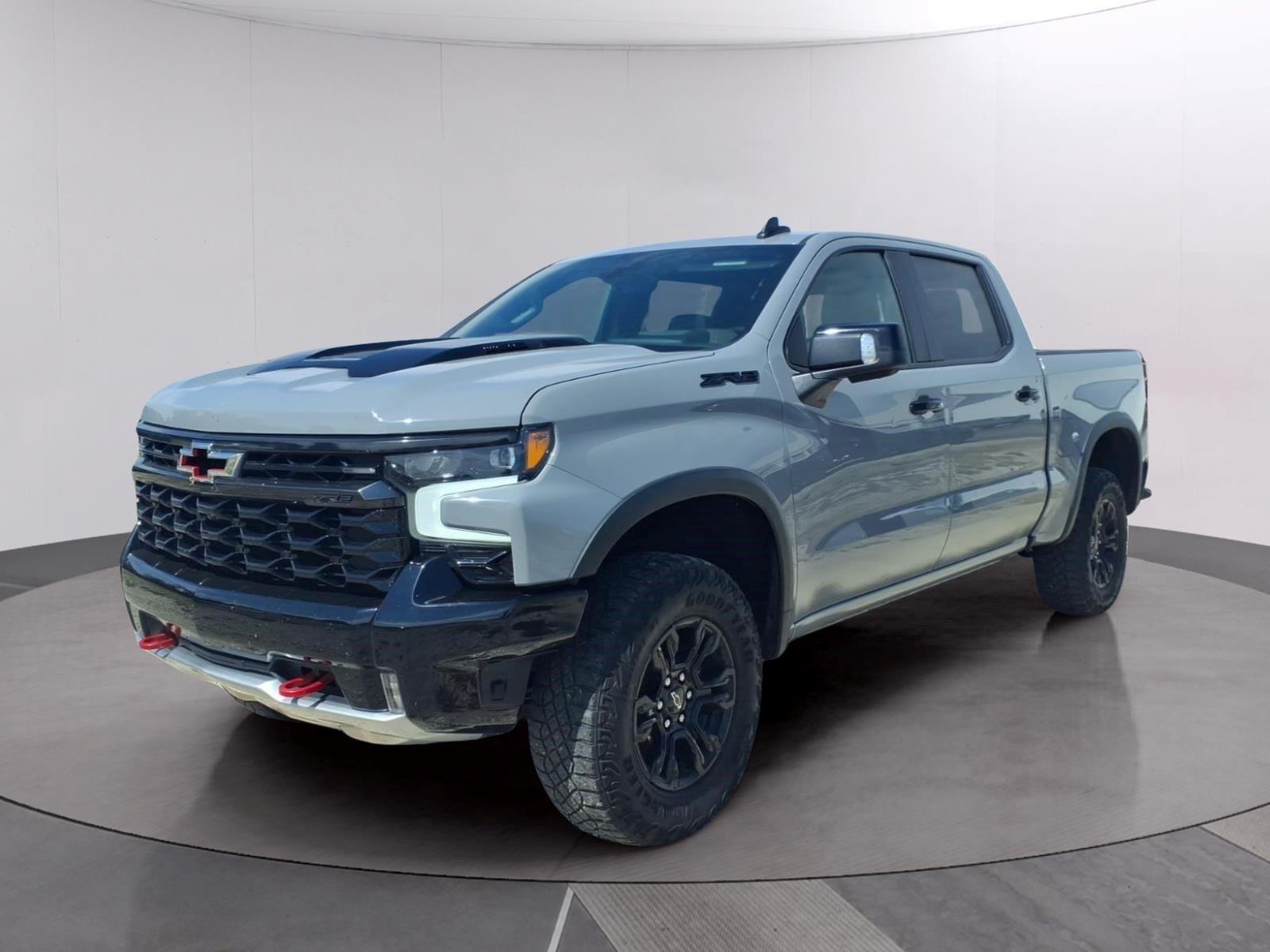 Slate Gray Metallic 2024 Chevrolet Silverado 1500 Pickup Truck Four-Wheel Drive Automatic