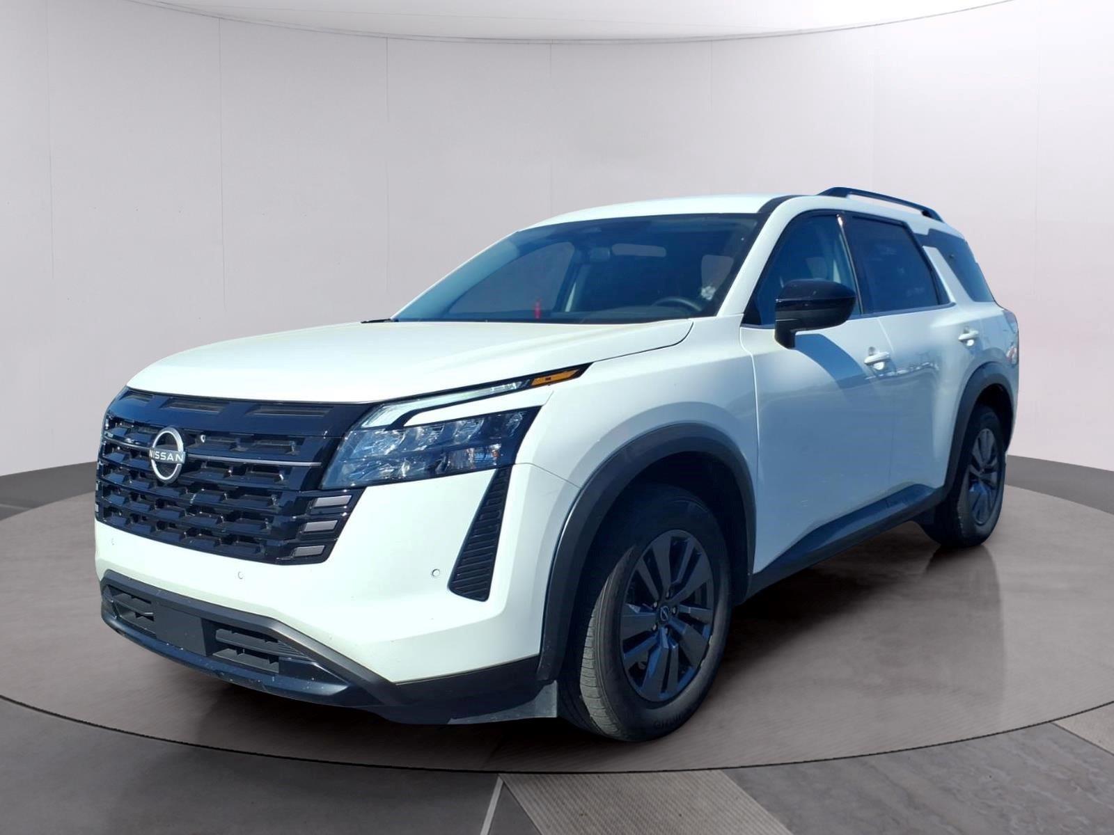 2026 Nissan Pathfinder SV FWD