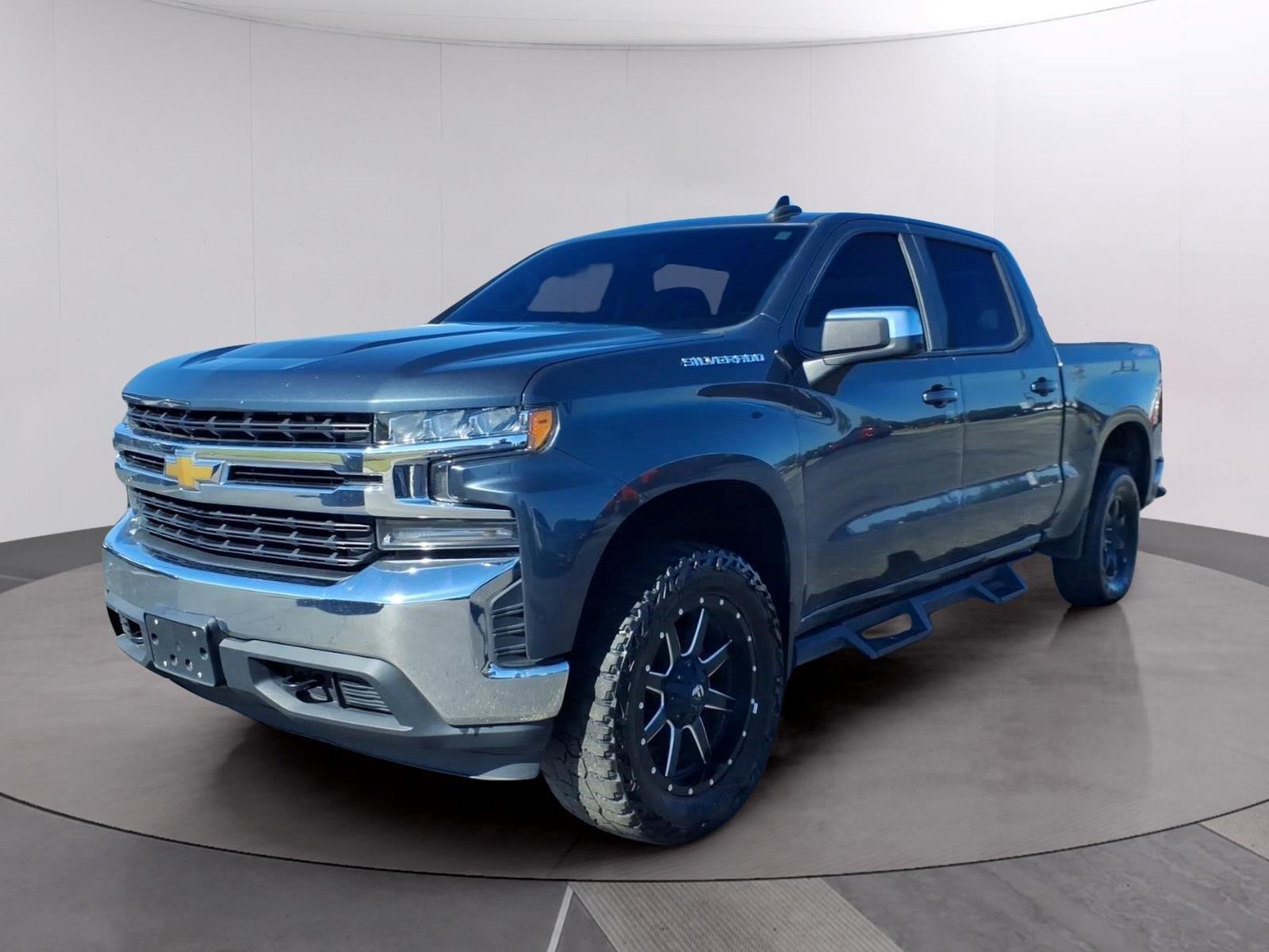 Shadow Gray Metallic 2020 Chevrolet Silverado 1500 Pickup Truck Four-Wheel Drive 8-Speed Automatic