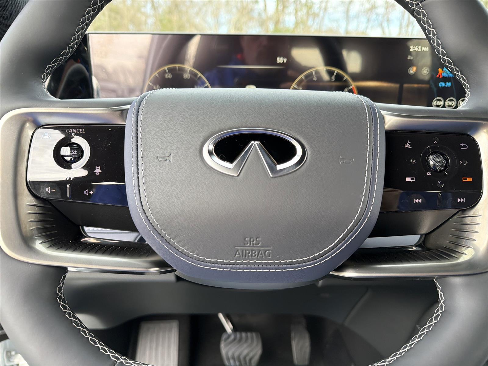 New 2026 Radiant White INFINITI SPORT image 12