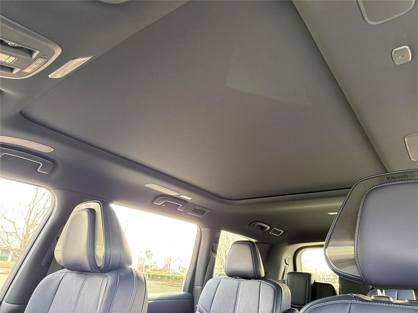 New 2026 Radiant White INFINITI SPORT image 3