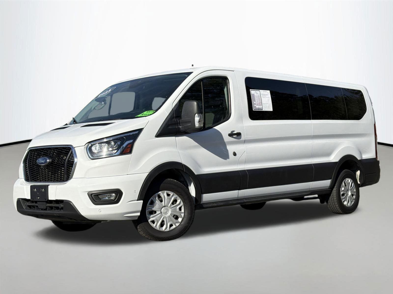 2023 Ford Transit Passenger 350 XLT Low Roof LB RWD