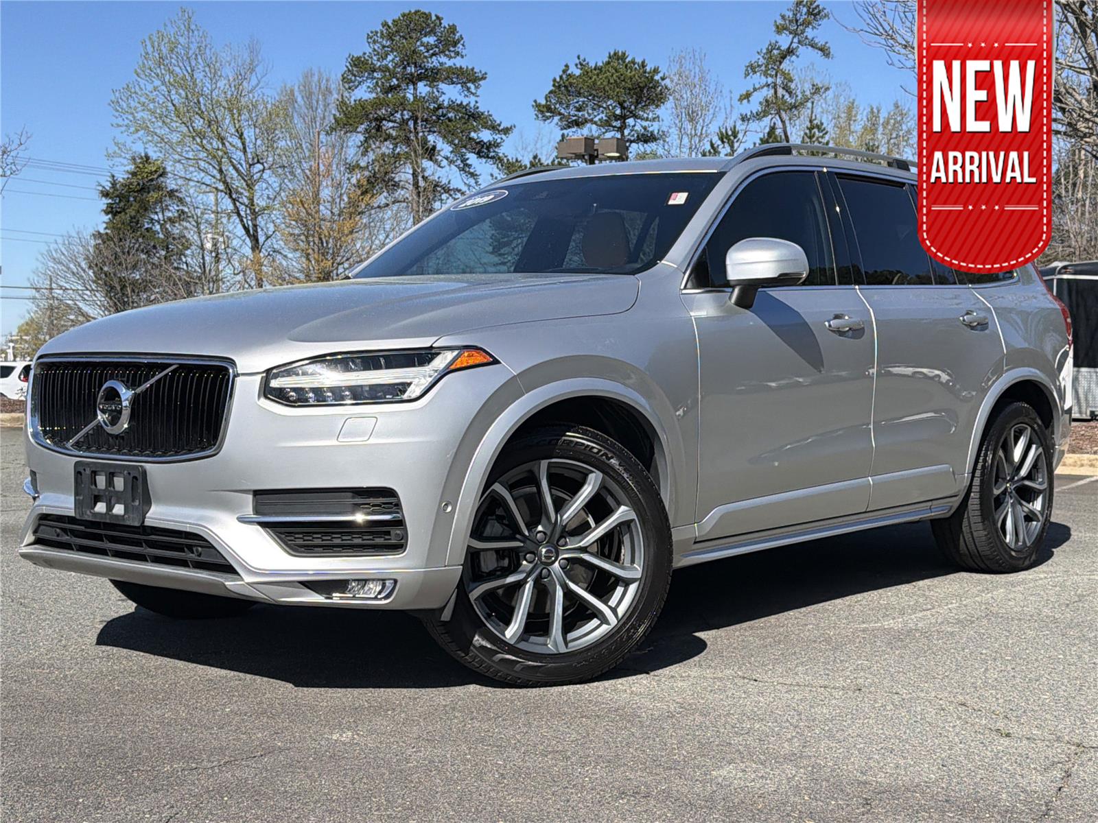 2019 Volvo XC90 T6 Momentum AWD