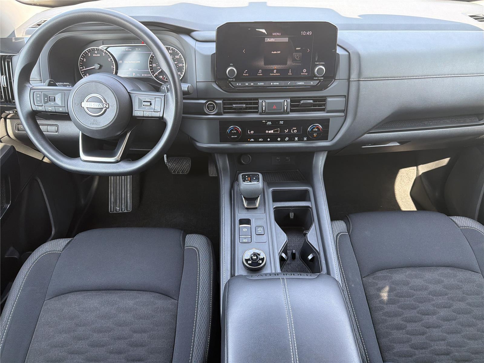 View vehicle photo 2