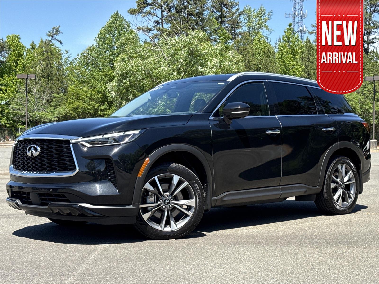 Mineral Black 2023 INFINITI QX60 Luxe AWD SUV / Crossover All-Wheel Drive Automatic