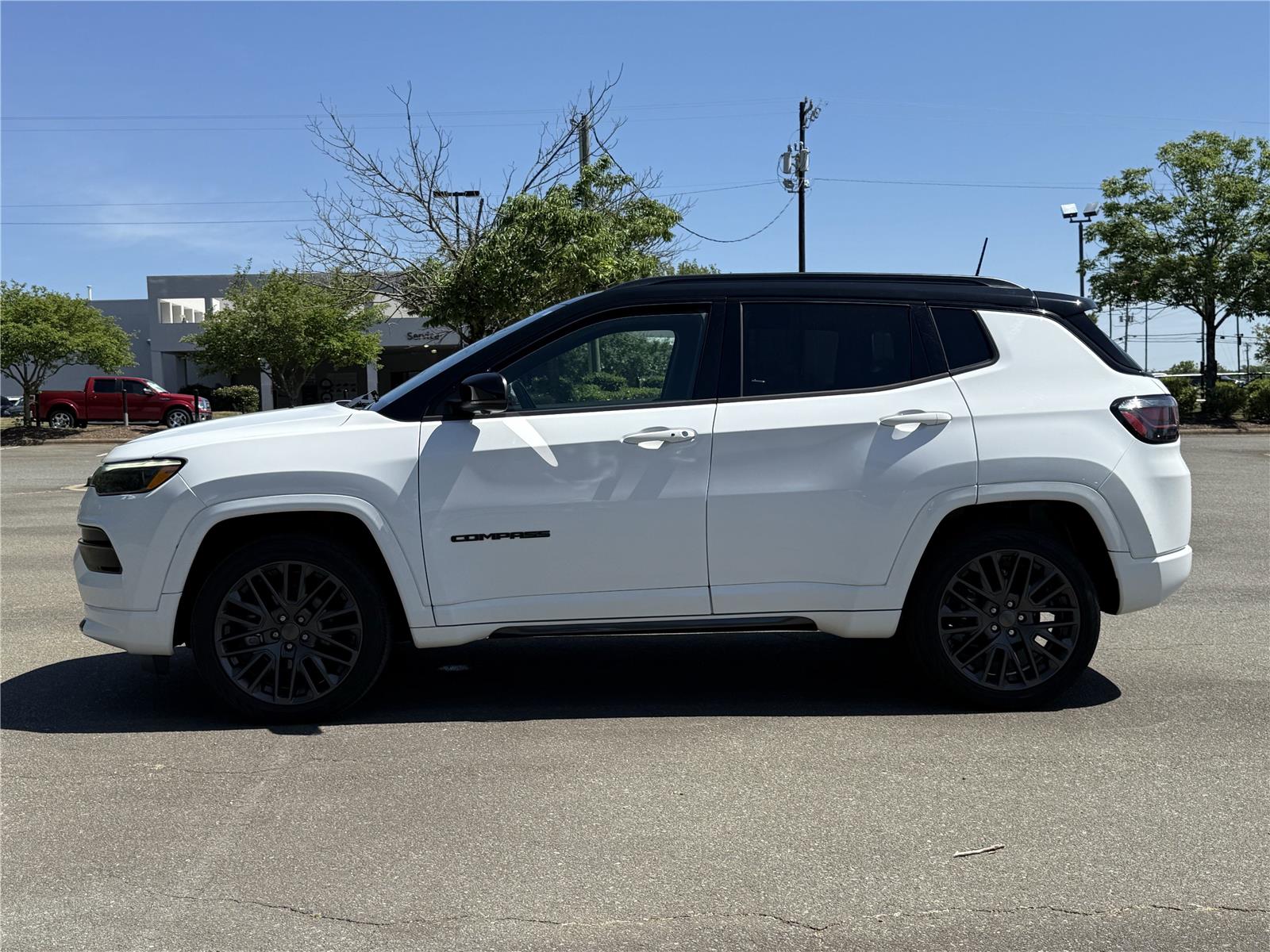 Used 2022 Bright White Clearcoat Jeep High Altitude image 22