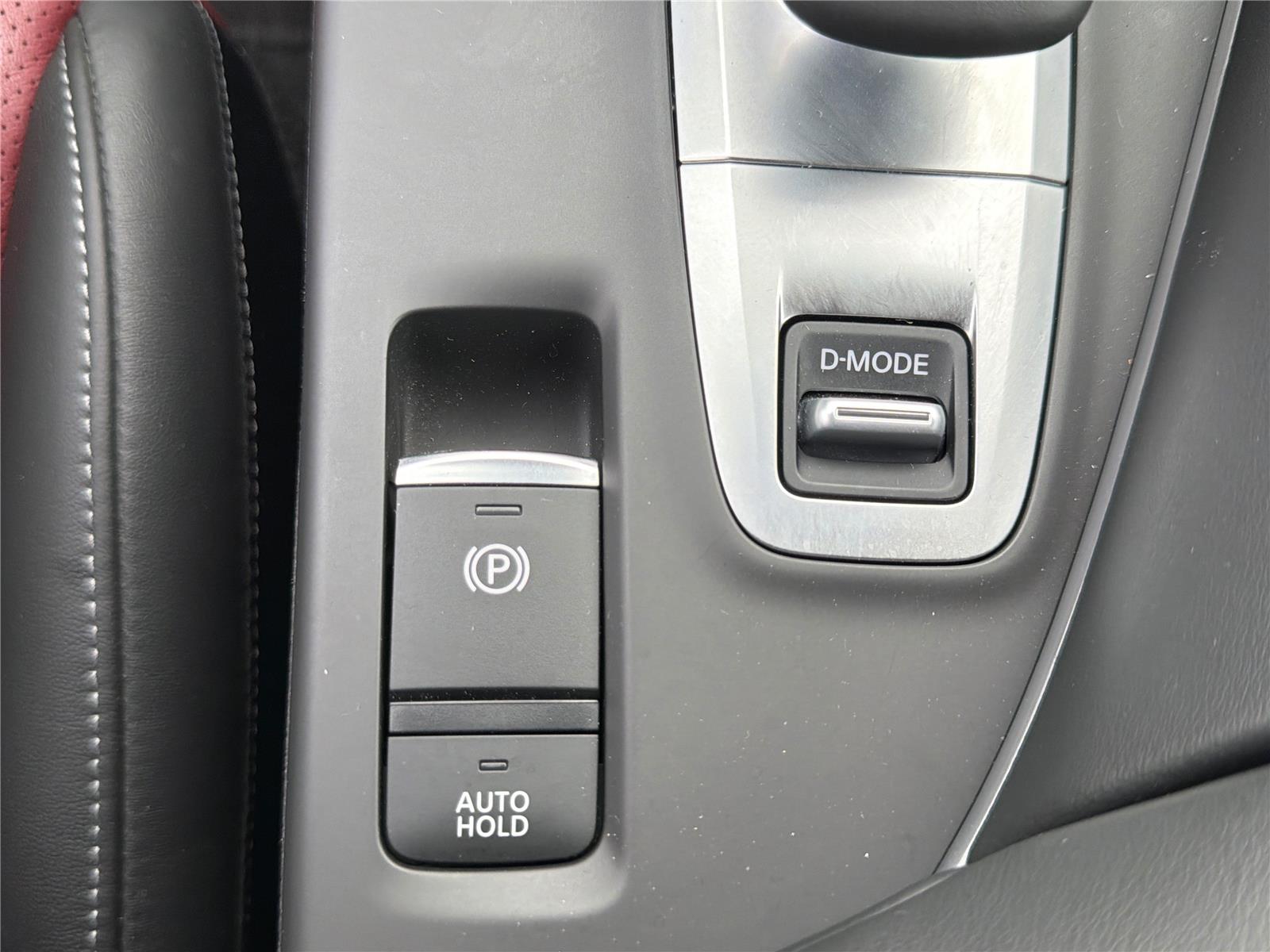 Certified Used 2023 Radiant White INFINITI SPORT image 11
