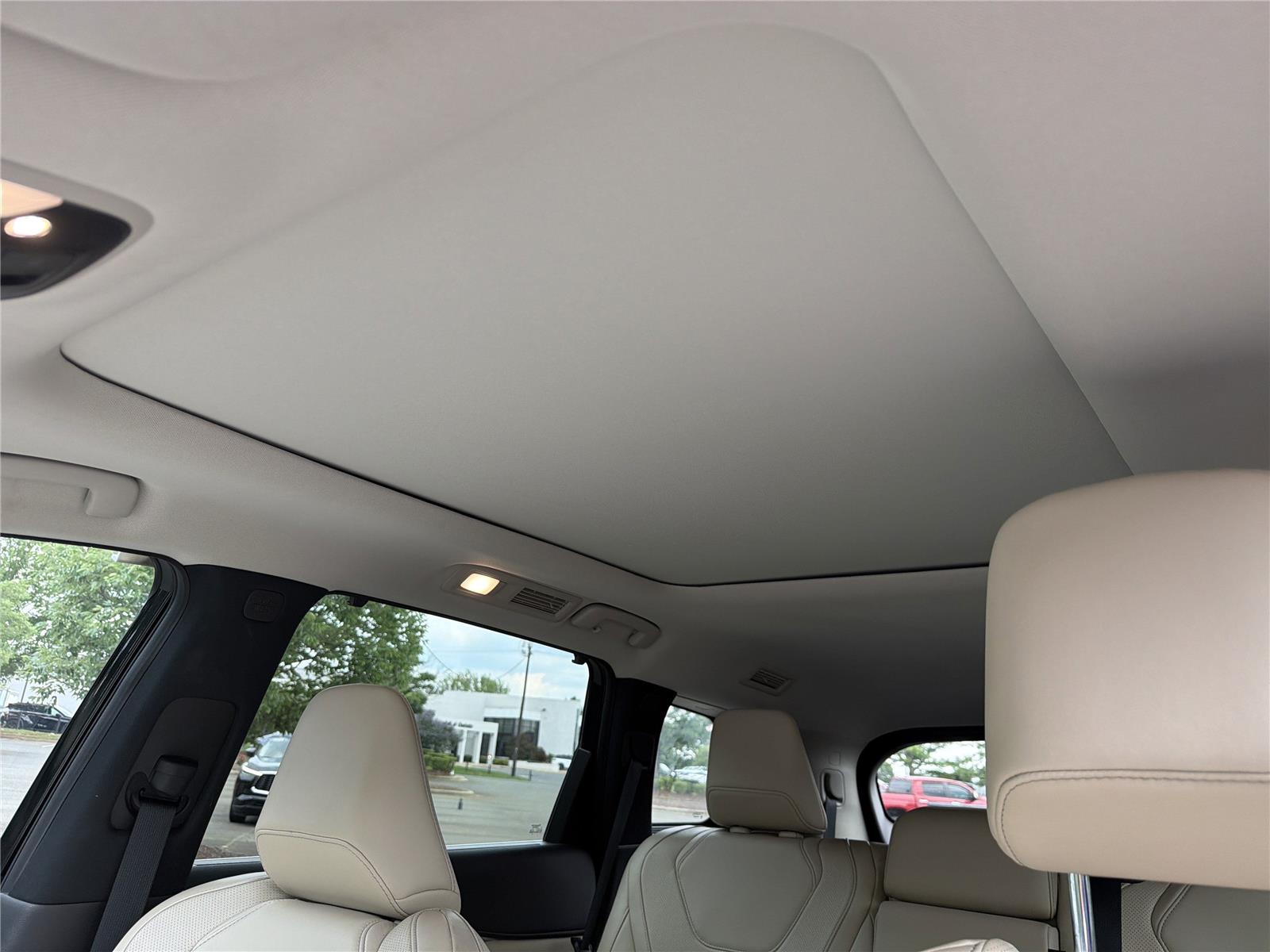 Certified Used 2024 Mineral Black INFINITI LUXE image 5