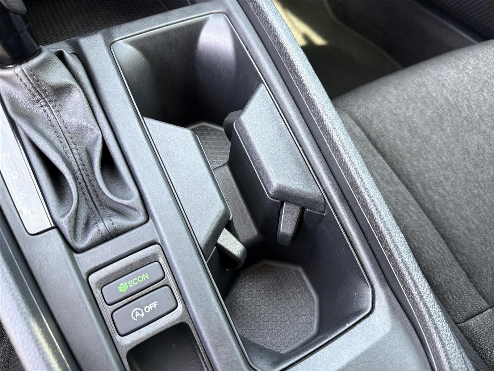 Used 2025 Platinum White Pearl Honda SE image 18