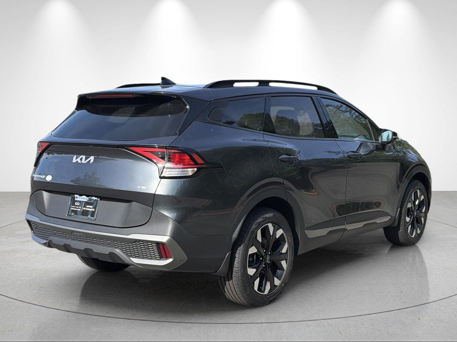 Used 2023 Gravity Gray Kia X-Line image 5