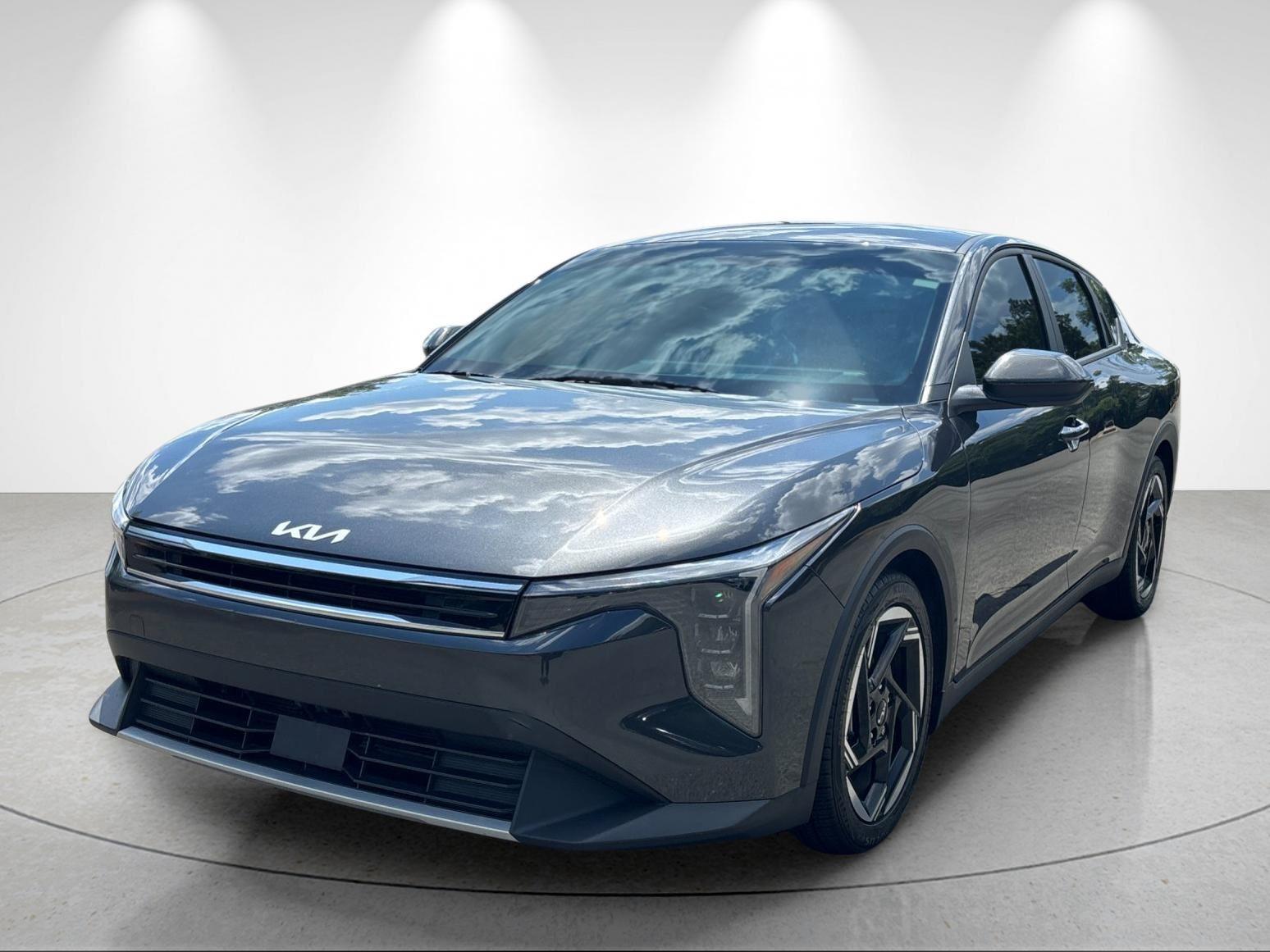 Interstellar Gray 2025 Kia K4 Sedan Front-Wheel Drive Continuously Variable Transmission