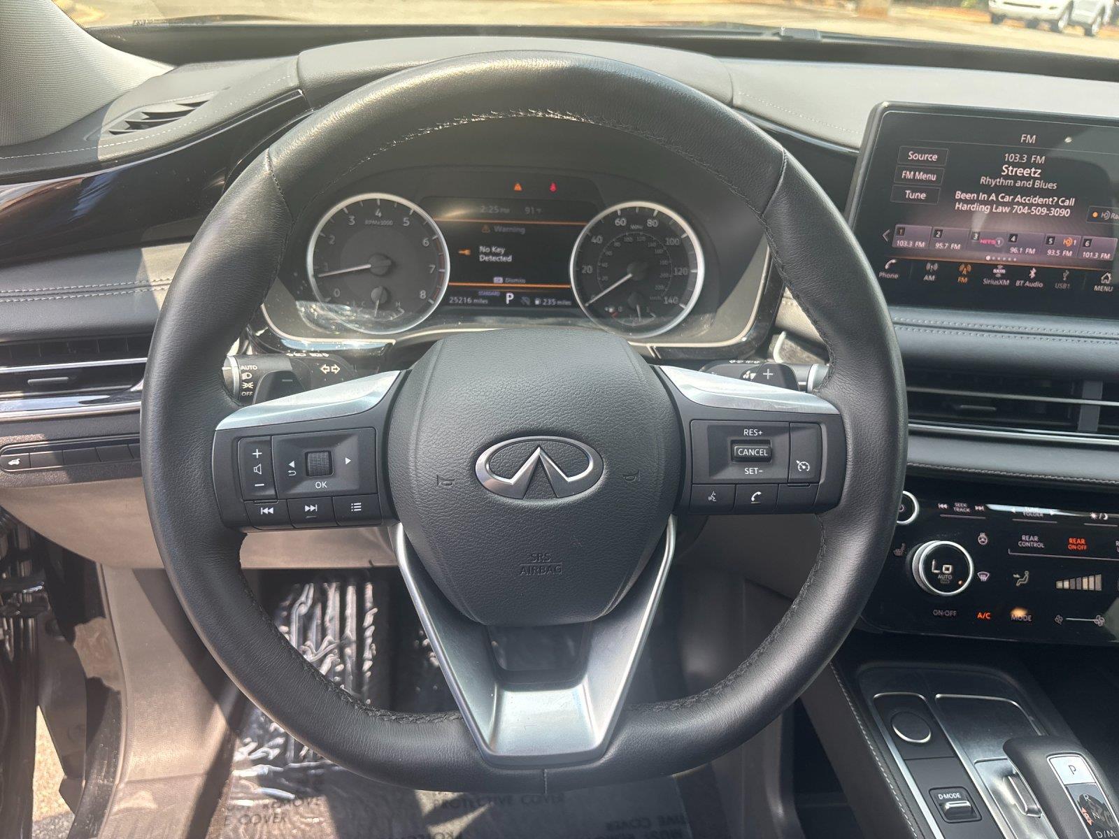 Certified Used 2025 Mineral Black INFINITI PURE image 18