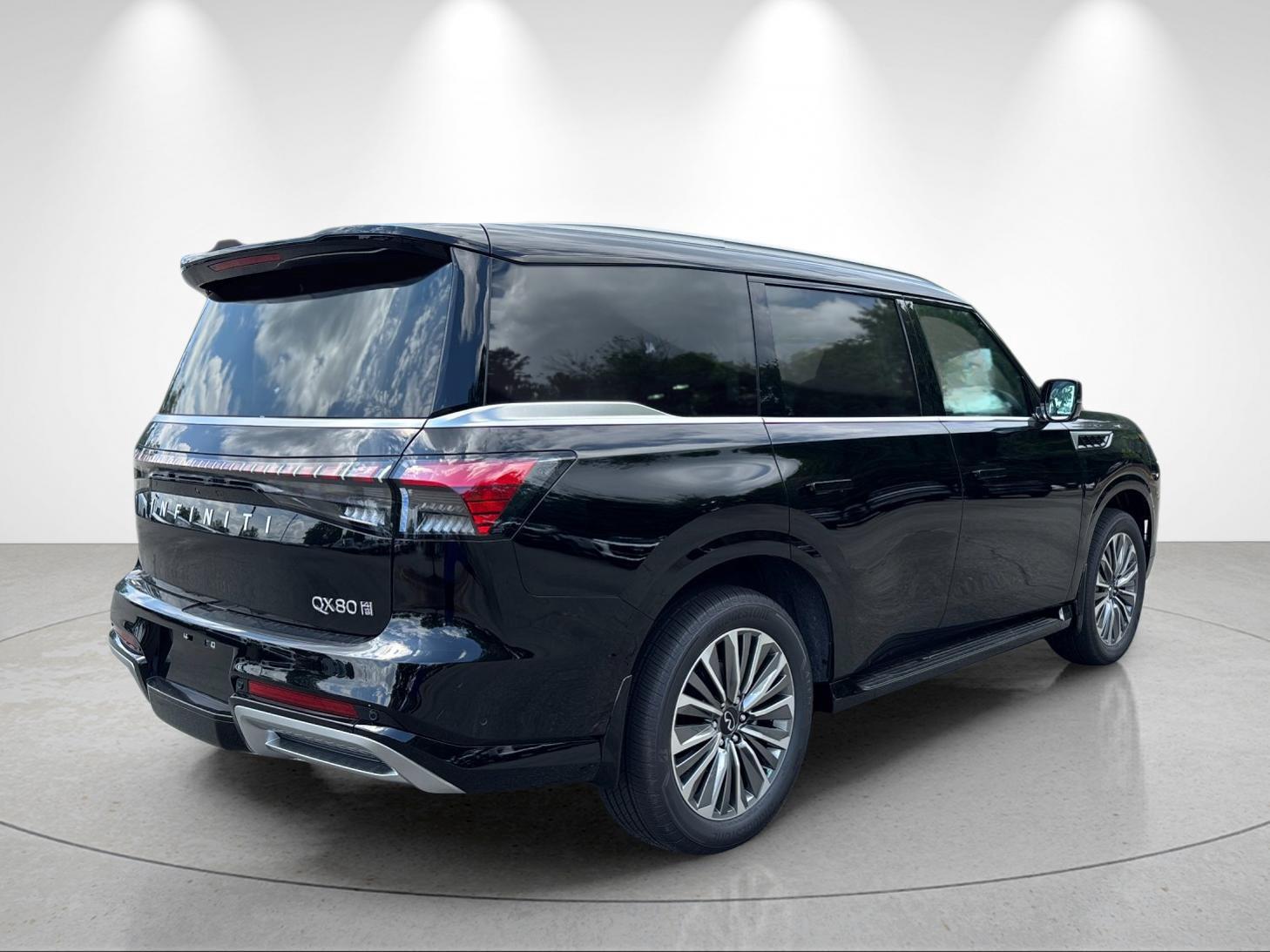 New 2027 Black Obsidian INFINITI LUXE image 5