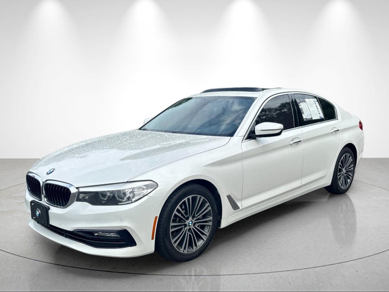 Mineral White Metallic 2018 BMW 5 Series Sedan Rear-Wheel Drive Automatic