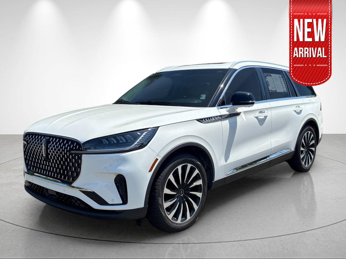 Pristine White Metallic Tri-Coat 2025 Lincoln Aviator SUV / Crossover Rear-Wheel Drive Automatic