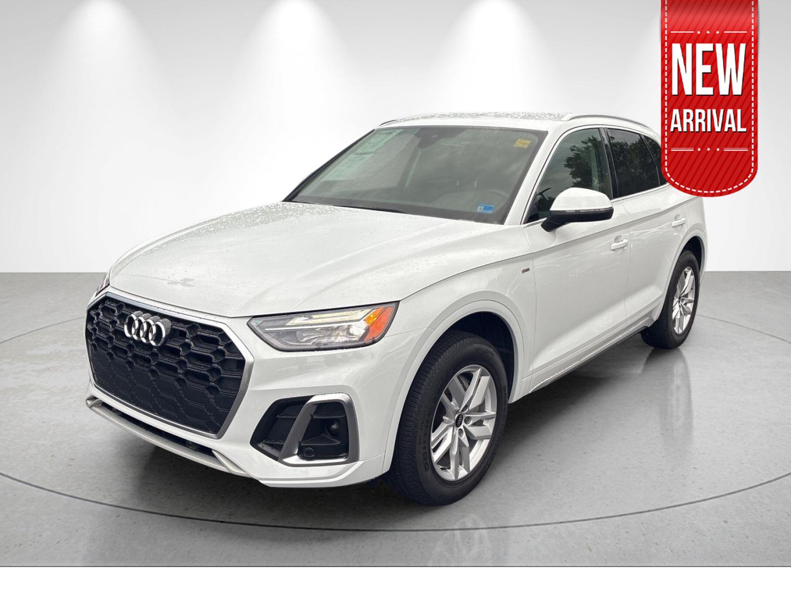 Glacier White Metallic 2023 Audi Q5 SUV / Crossover All-Wheel Drive 7-Speed Automatic