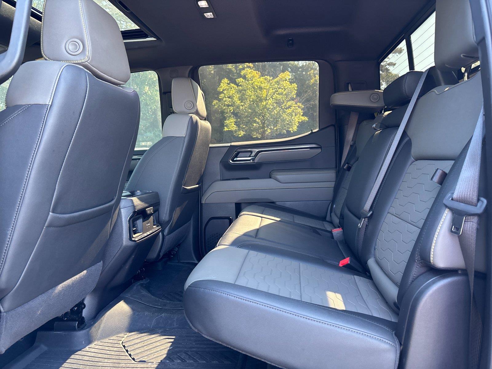 Used 2025 Black Chevrolet ZR2 Bison image 33