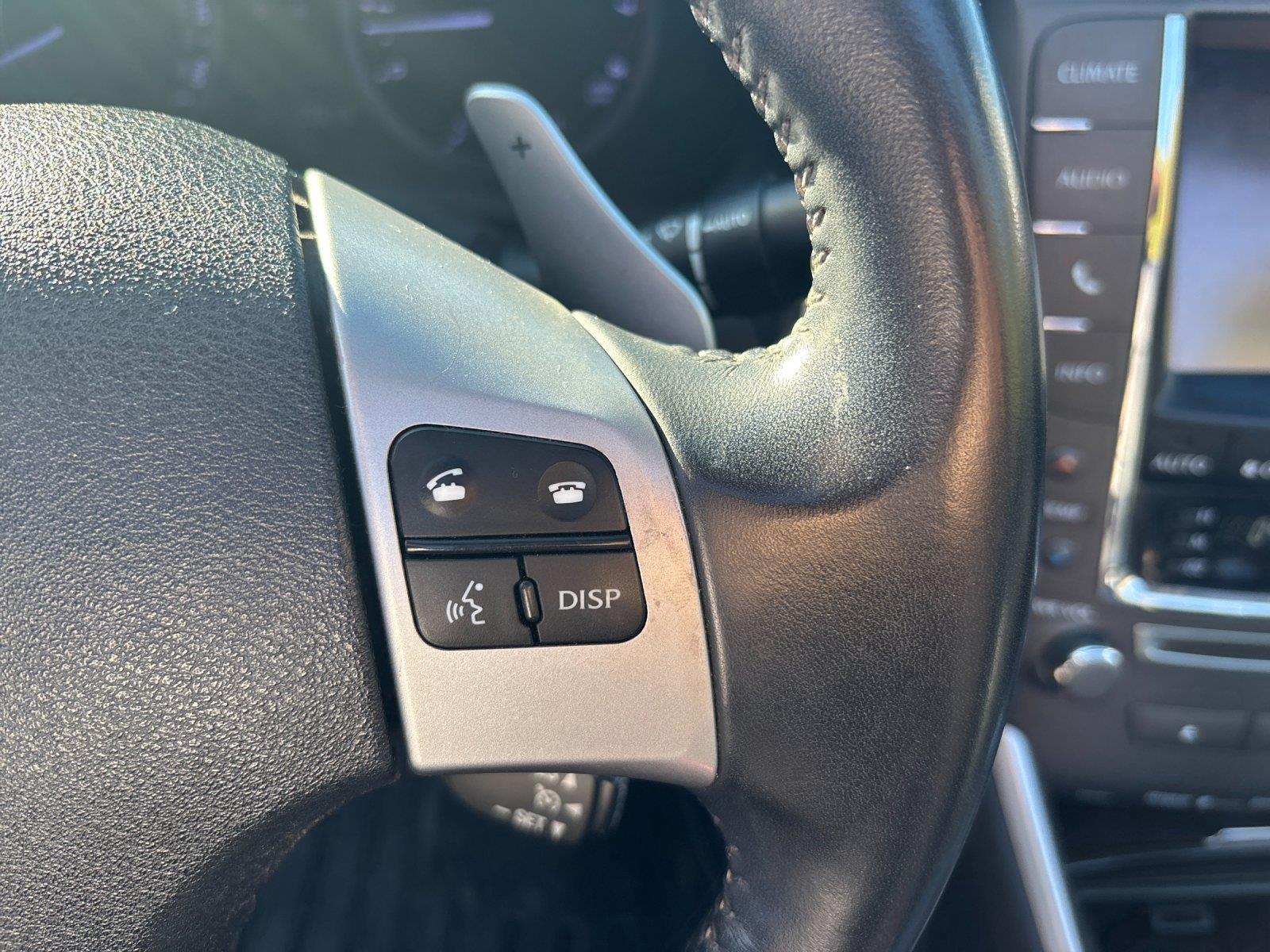 Used 2013 Starfire Pearl Lexus Base image 20