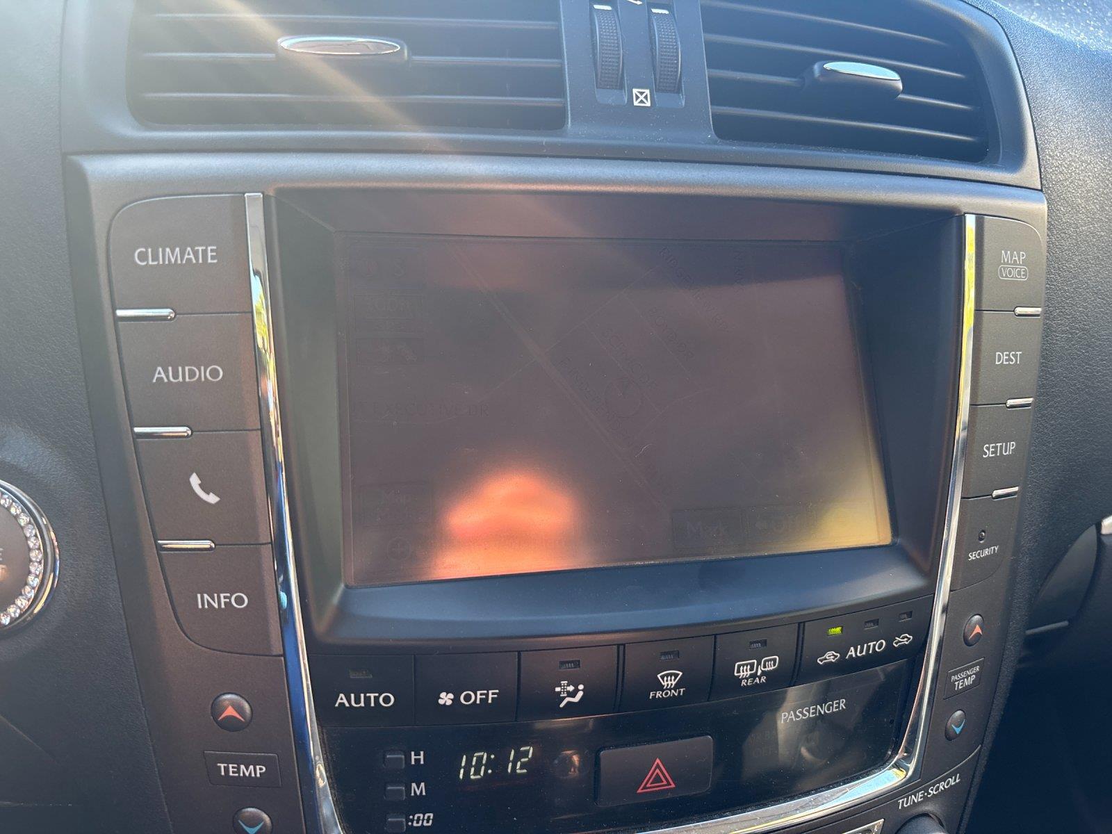 Used 2013 Starfire Pearl Lexus Base image 25