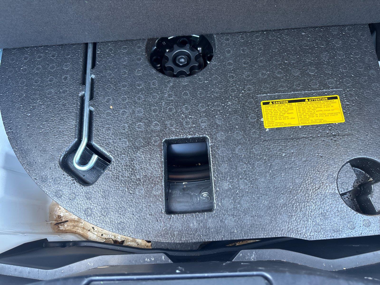Used 2013 Starfire Pearl Lexus Base image 36