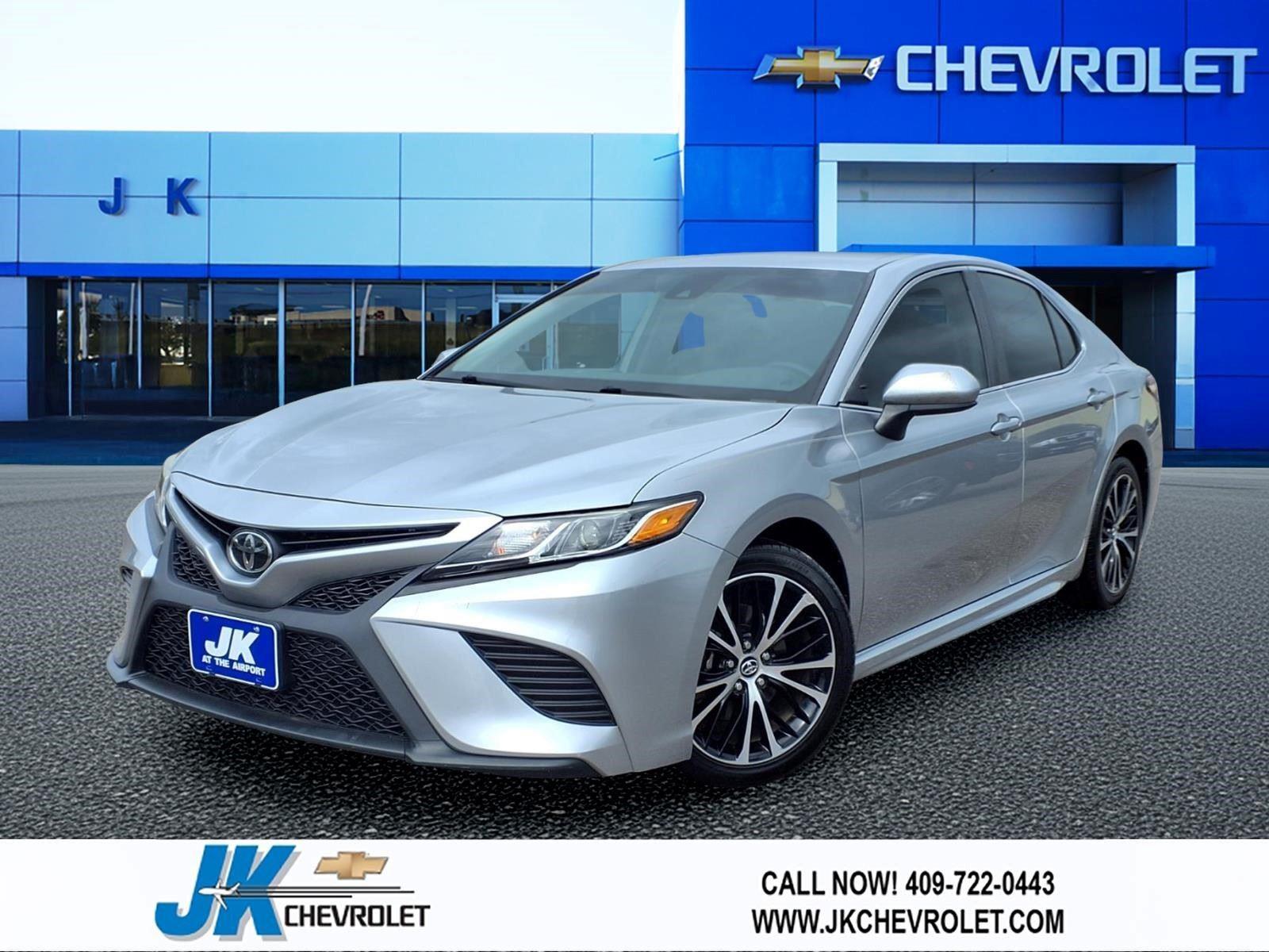 Celestial Silver Metallic 2020 Toyota Camry Sedan Front-Wheel Drive Automatic