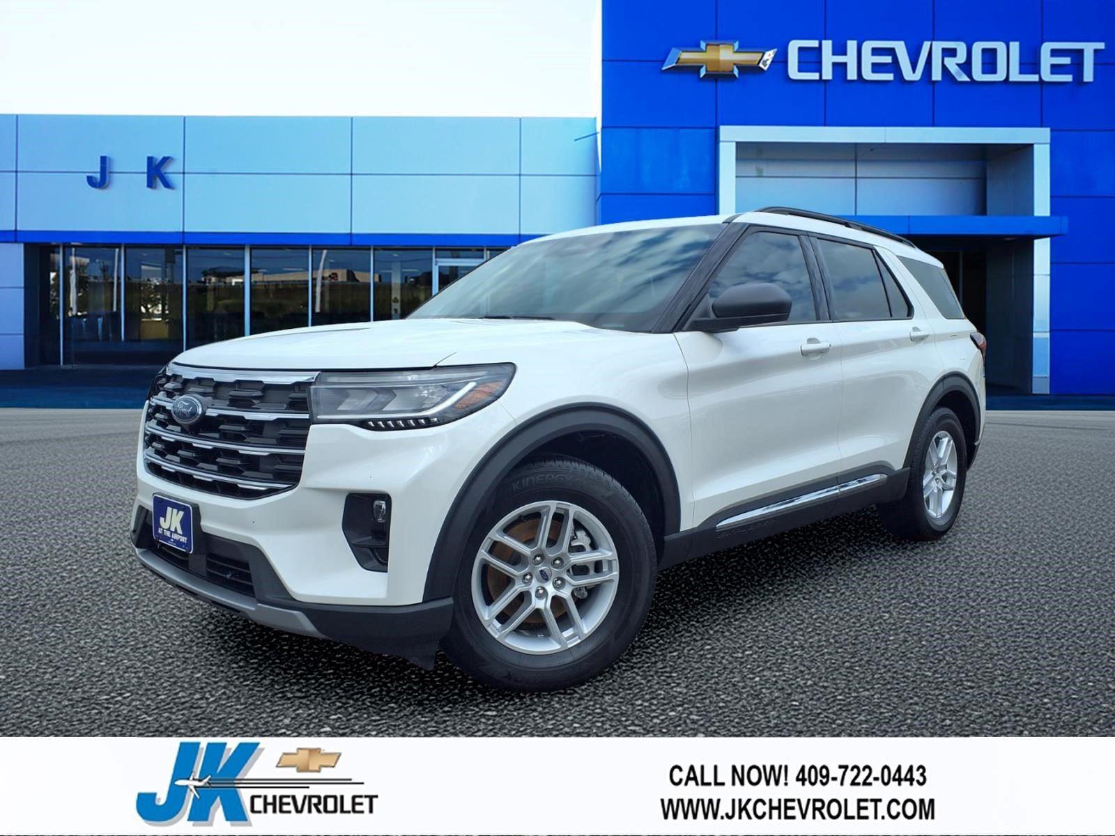 Star White Metallic Tri-Coat 2025 Ford Explorer SUV / Crossover Rear-Wheel Drive Automatic