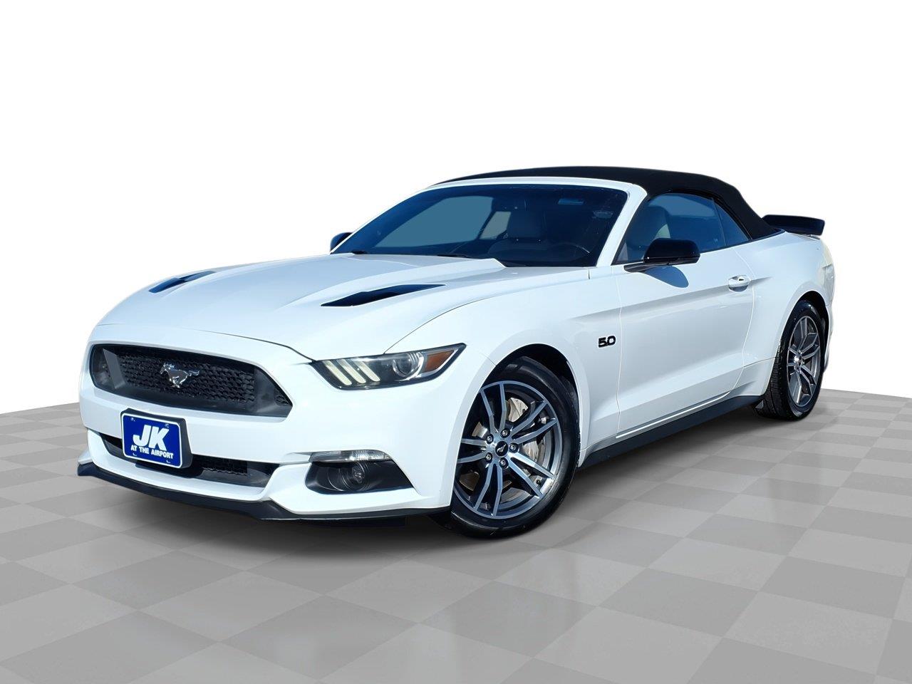 Oxford White 2015 Ford Mustang Convertible Rear-Wheel Drive 6-Speed Manual