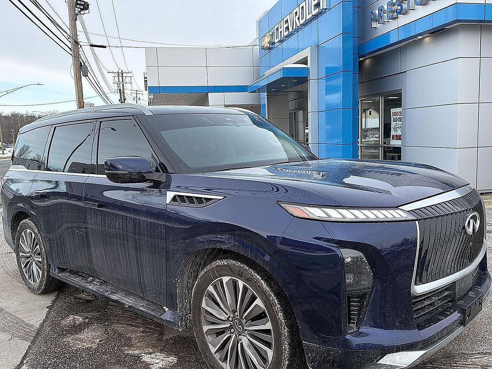 2025 INFINITI QX80 Sensory 4WD