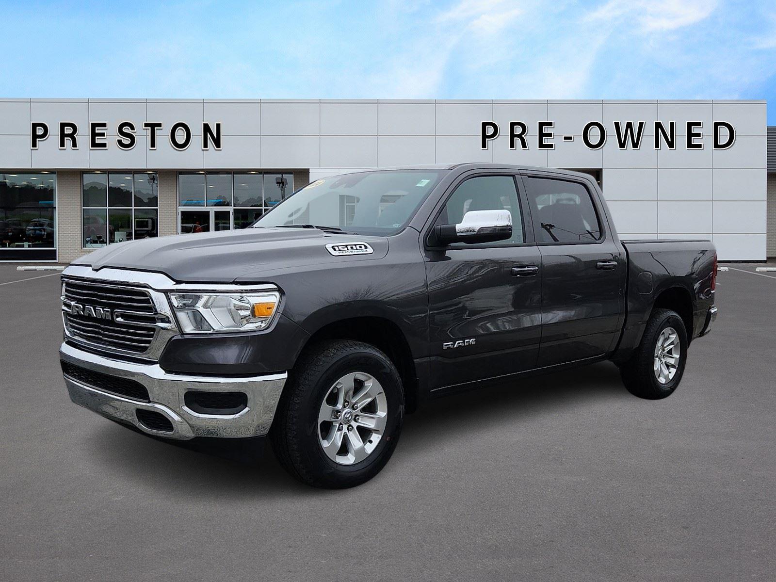 2024 RAM 1500 Laramie Crew Cab 4WD