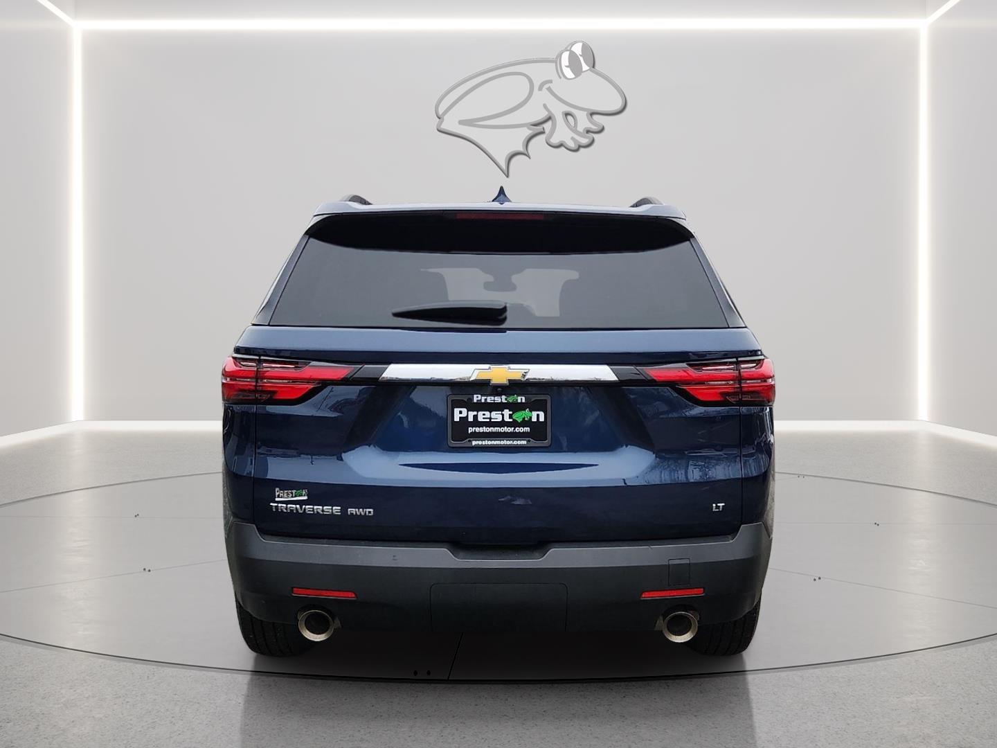 View vehicle photo 5