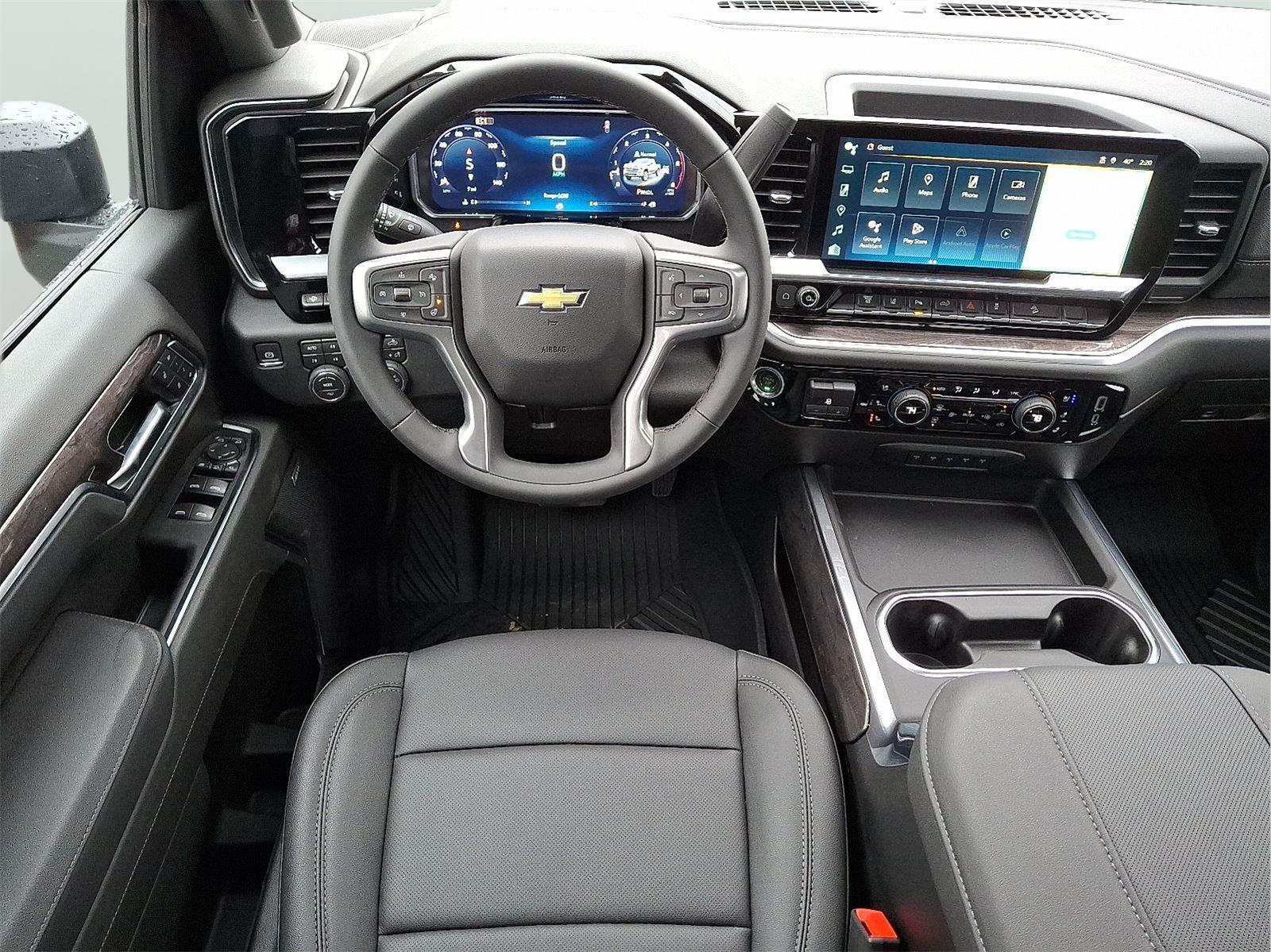 View vehicle photo 7