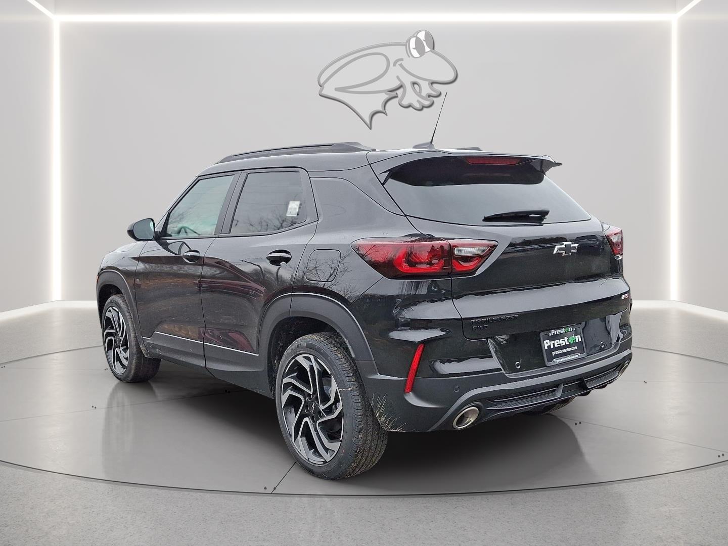 View vehicle photo 2