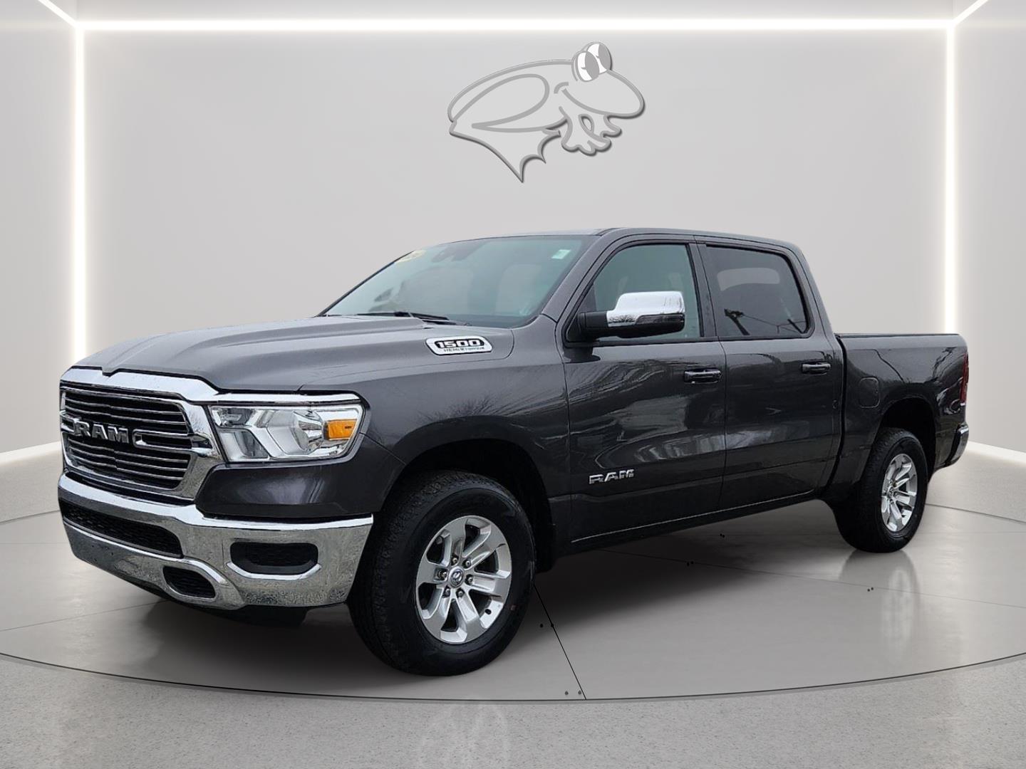 2024 RAM 1500 Laramie Crew Cab 4WD
