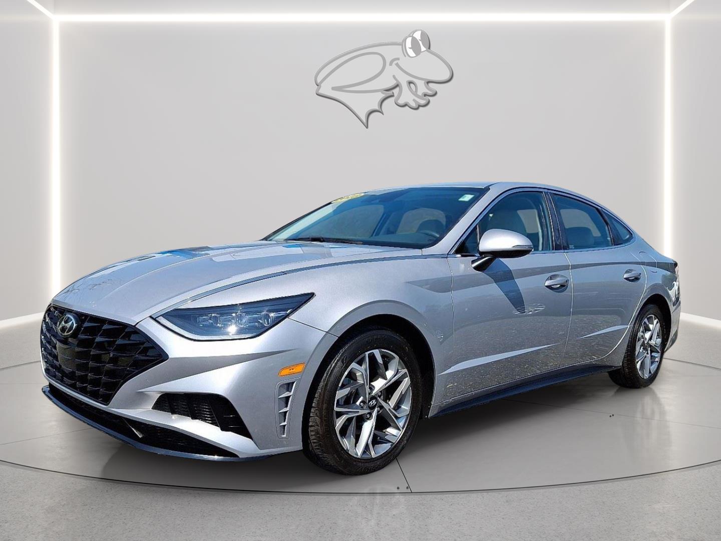 Curated Silver 2023 Hyundai Sonata SEL FWD Sedan Front-Wheel Drive Automatic